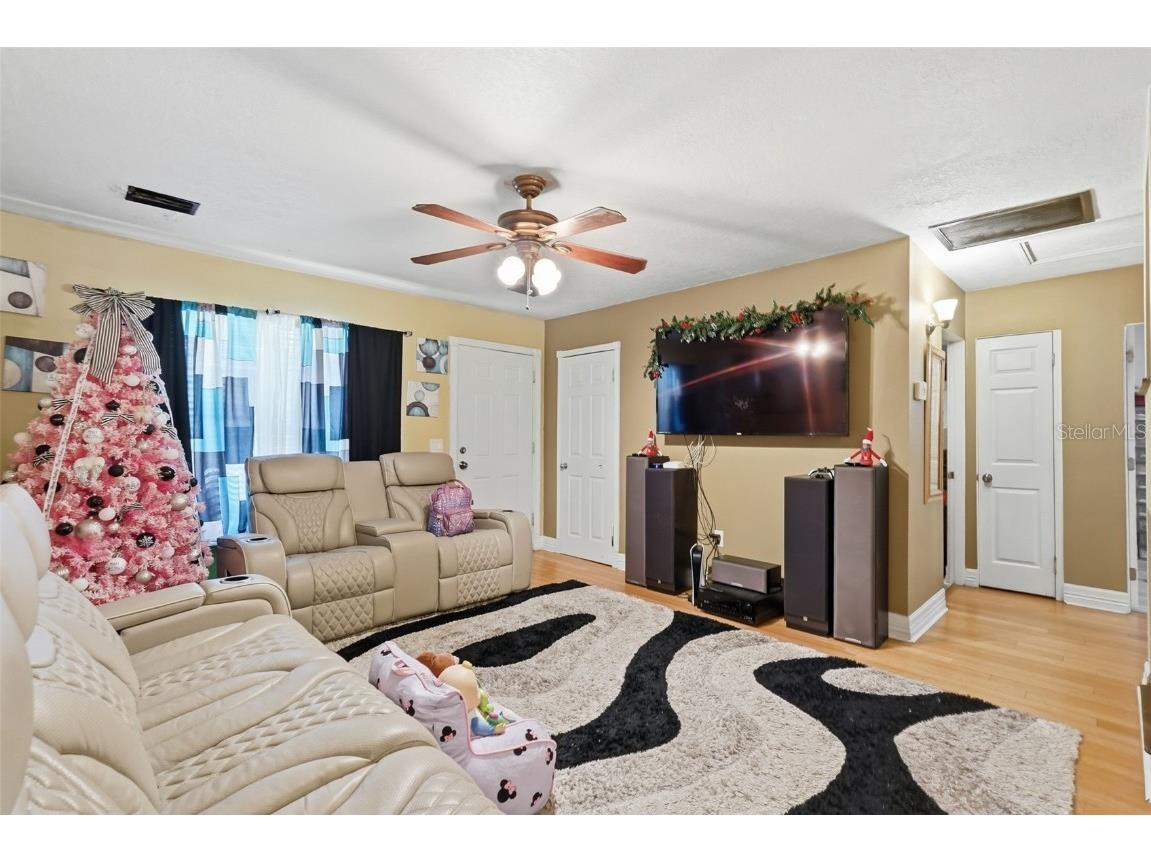 1619 Suponic Avenue Sarasota FL 34243 TB8454462 image27