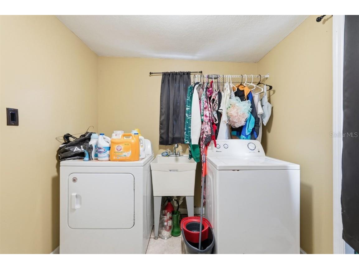 1619 Suponic Avenue Sarasota FL 34243 TB8454462 image32