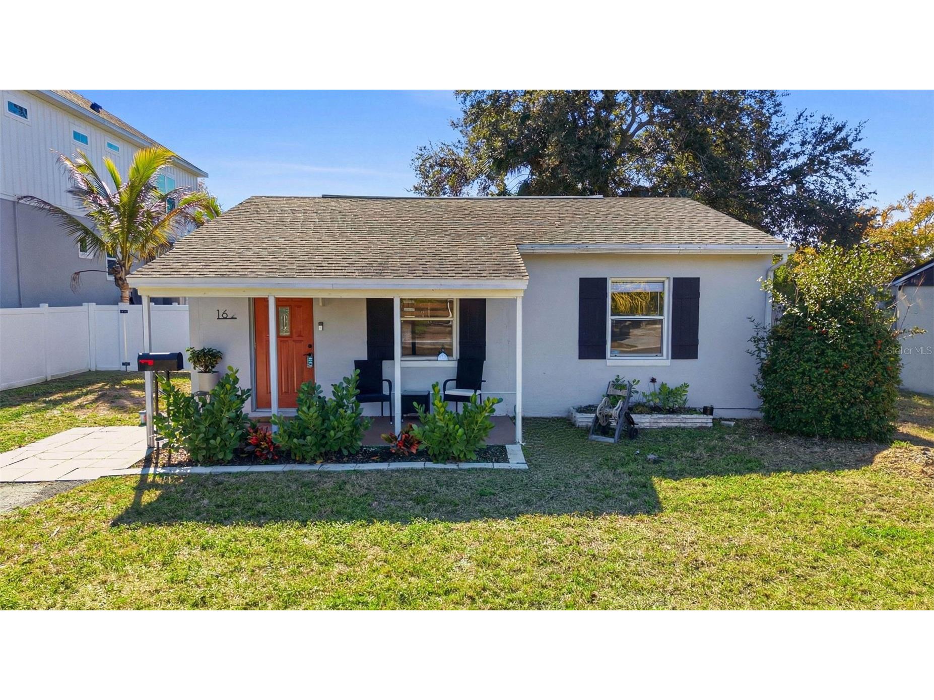 162 41st Avenue NE Saint Petersburg FL 33703 TB8470364 image1