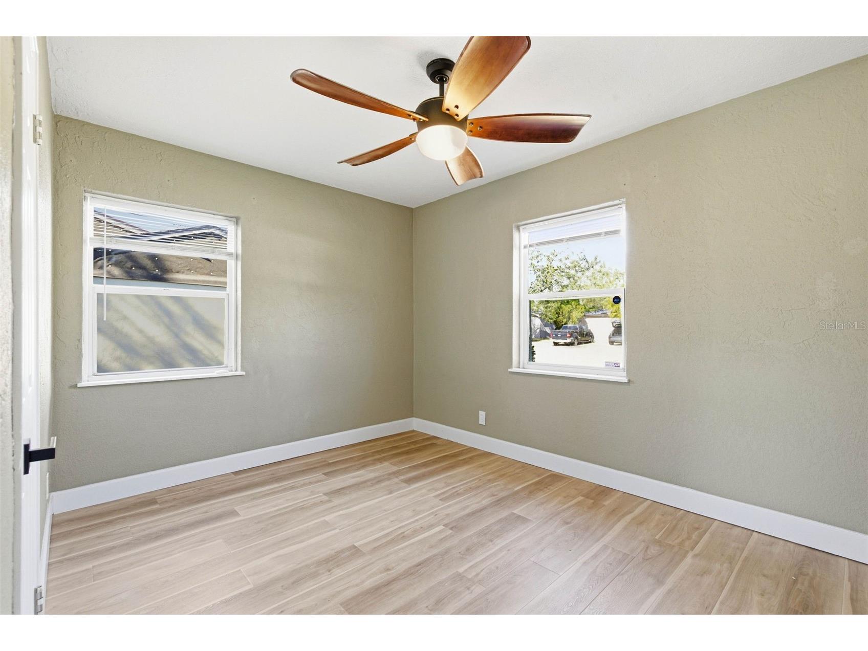 162 41st Avenue NE Saint Petersburg FL 33703 TB8470364 image8