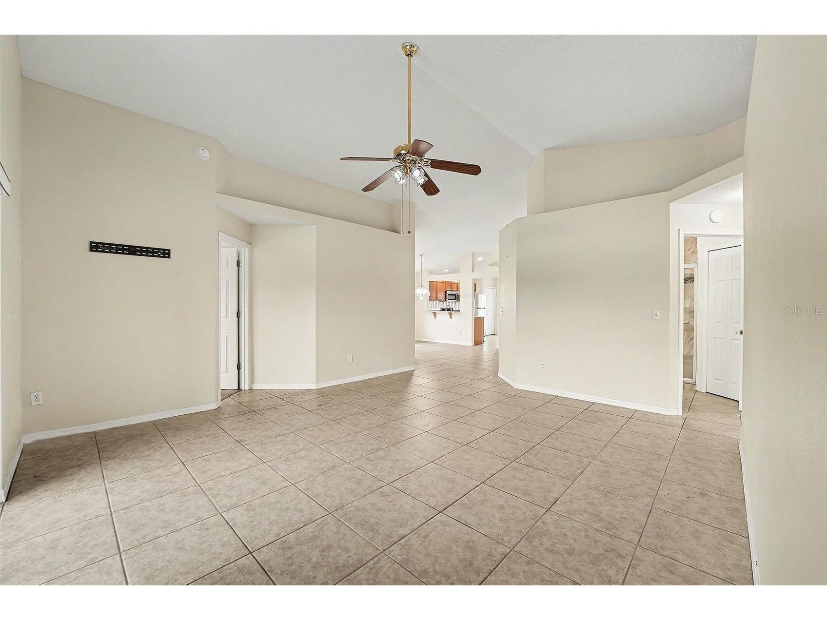 162 Canary Island Circle Davenport FL 33837 TB8486314 image3
