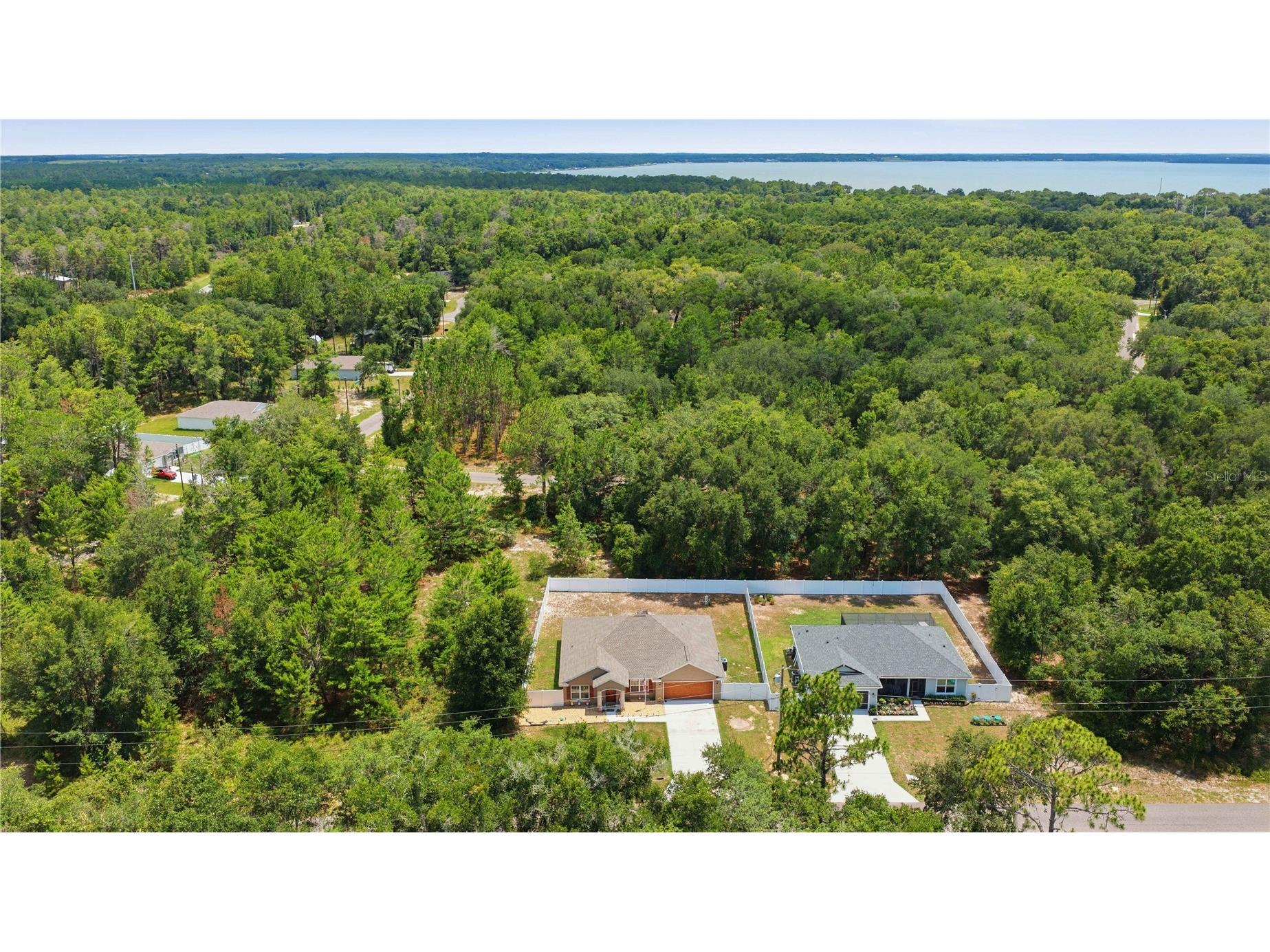 162 Guava Terrace Ocklawaha FL 32179 OM727468 image2