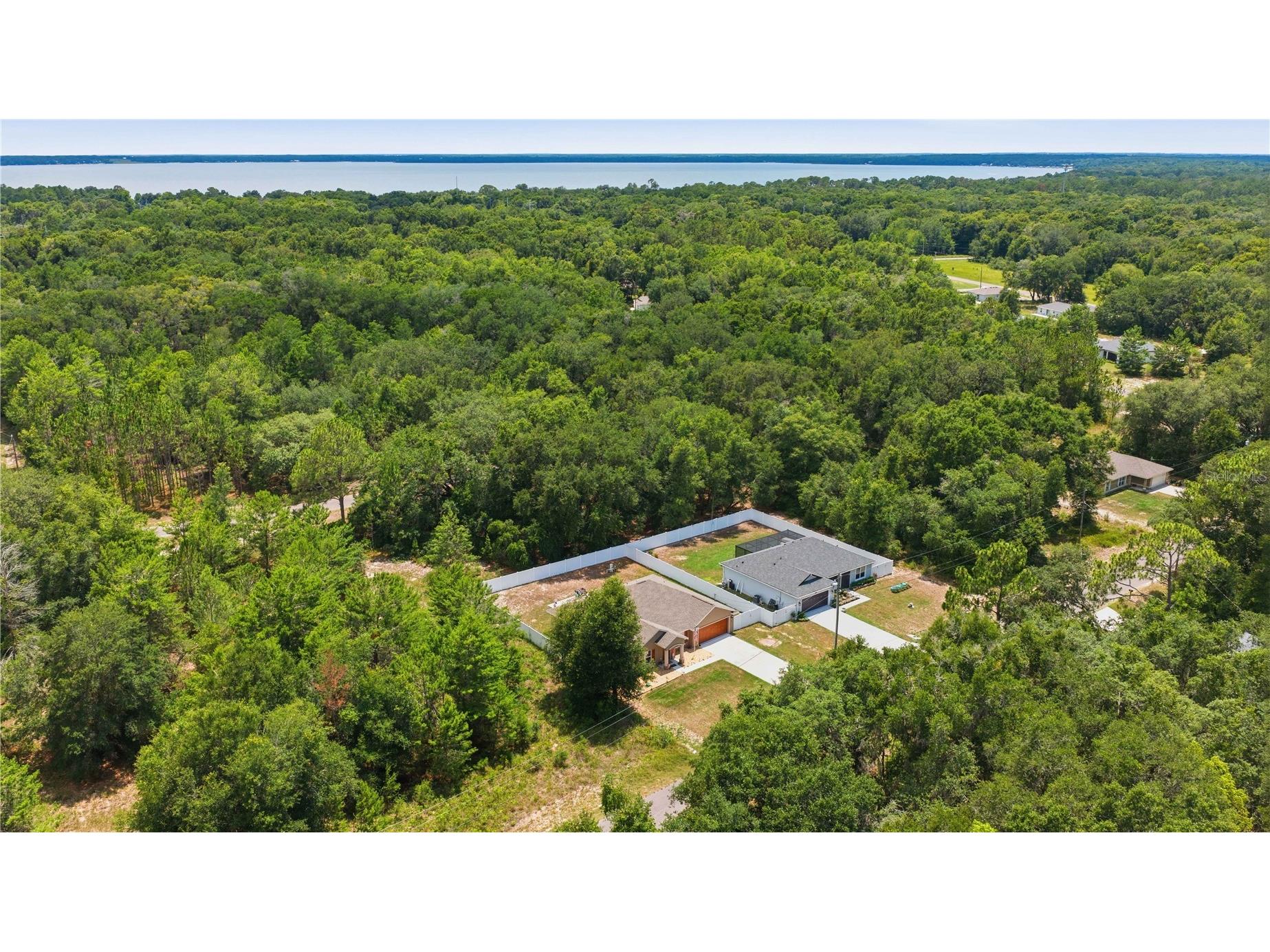 162 Guava Terrace Ocklawaha FL 32179 OM727468 image20