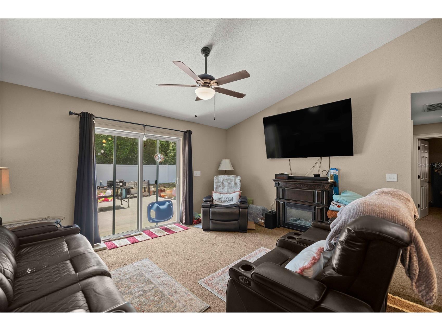 162 Guava Terrace Ocklawaha FL 32179 OM727468 image7
