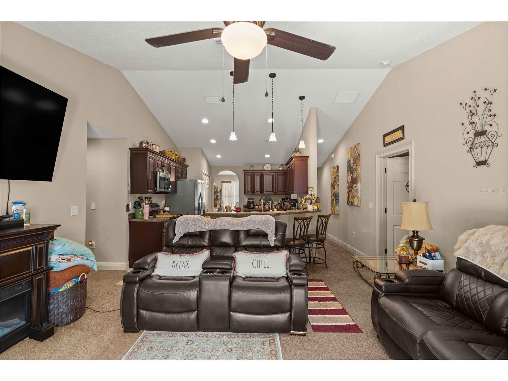 162 Guava Terrace Ocklawaha FL 32179 OM727468 image9
