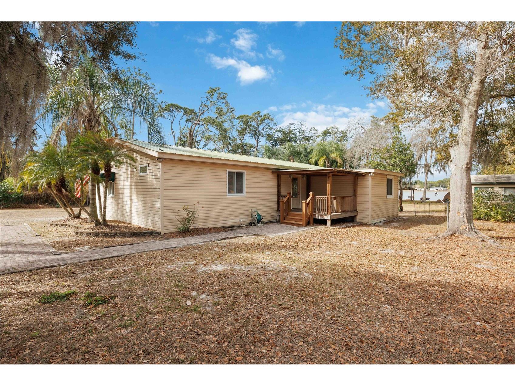 162 Hillside Drive Lake Placid FL 33852 - LAKE PERSIMMON K4903292 image1