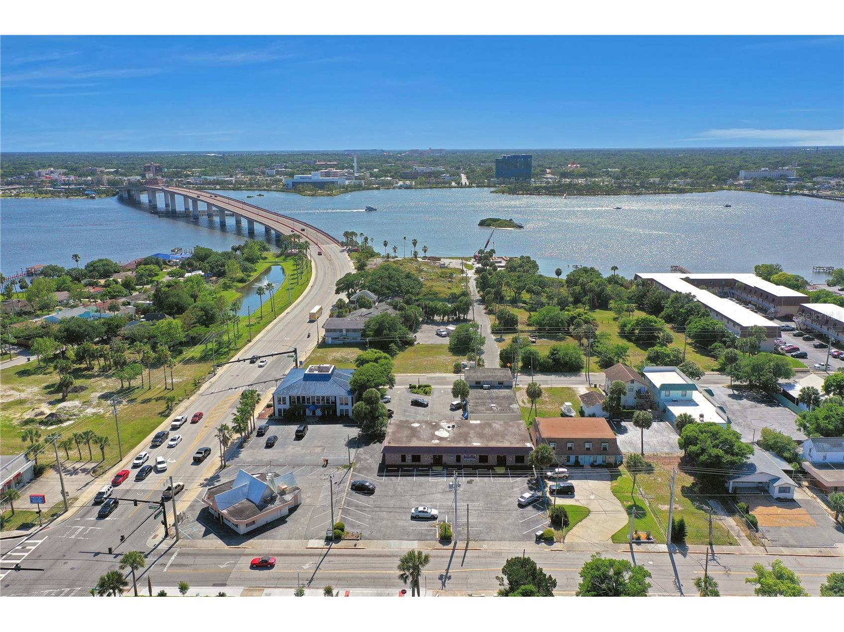 162 S Peninsula Drive Daytona Beach FL 32118 FC318231 image2
