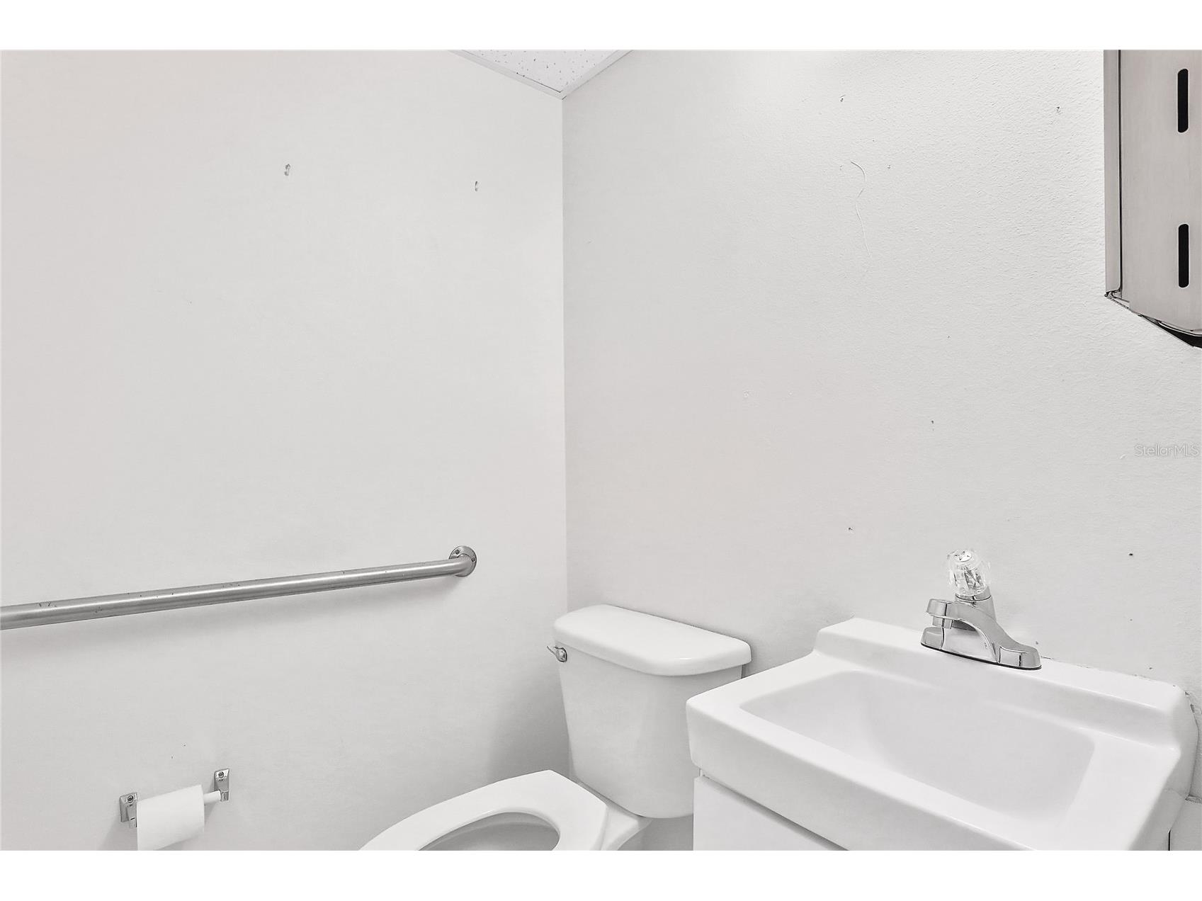 162 S Peninsula Drive Daytona Beach FL 32118 FC318231 image23
