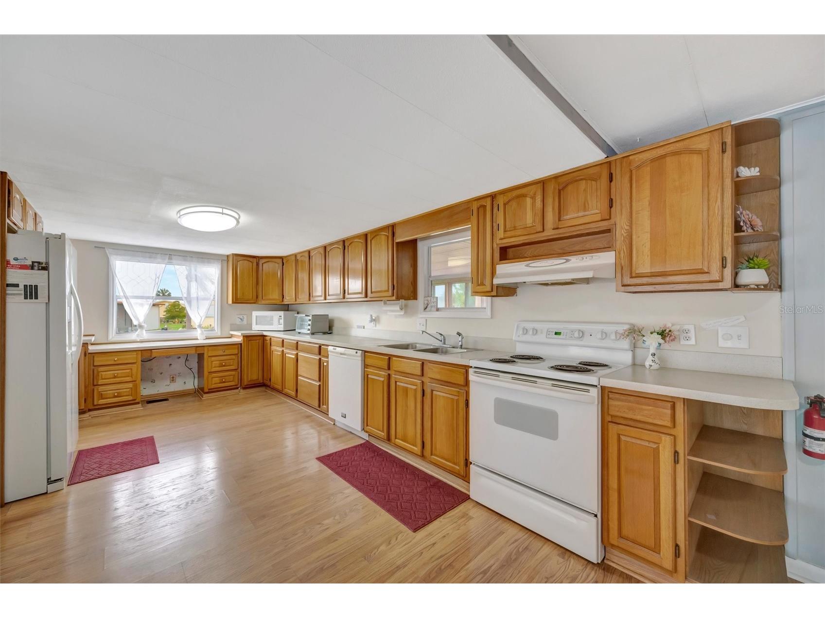 162 S Saint Thomas Circle Apollo Beach FL 33572 TB8505246 image12