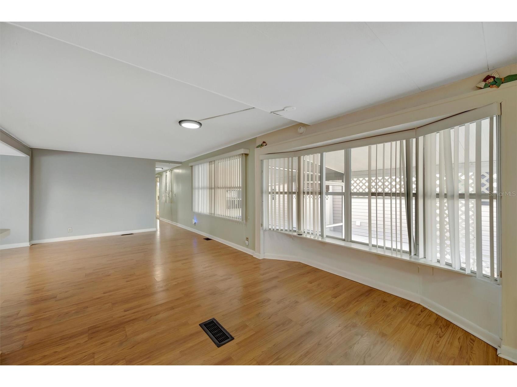 162 S Saint Thomas Circle Apollo Beach FL 33572 TB8505246 image14