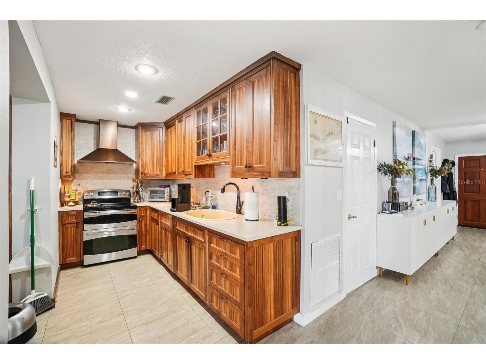 162 SE Lincoln Circle N Saint Petersburg FL 33703 TB8499667 image20
