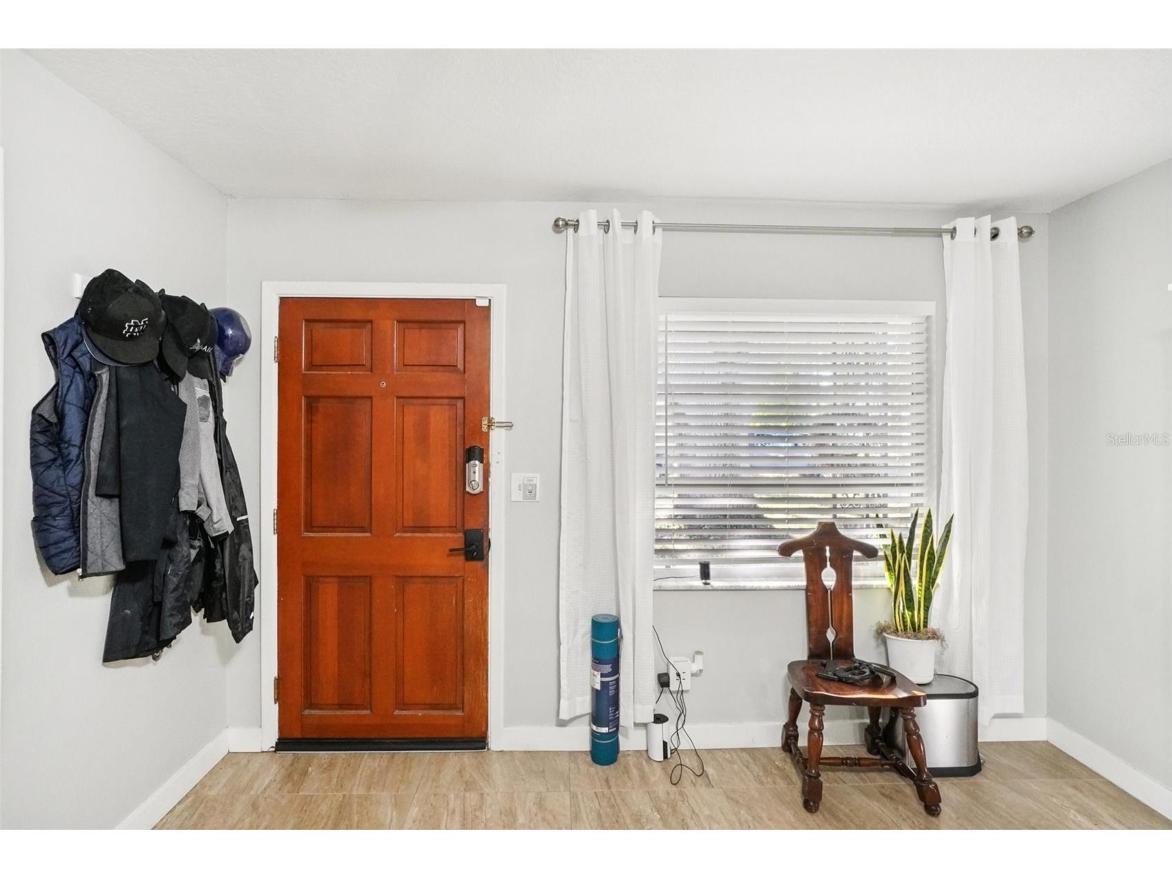 162 SE Lincoln Circle N Saint Petersburg FL 33703 TB8499667 image8