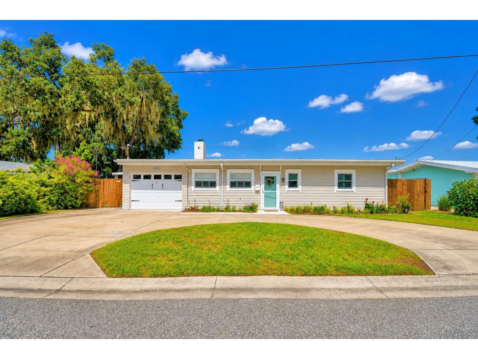 1620 17th Street NW Winter Haven FL 33881 - LAKE MIRROR P4938977 image1