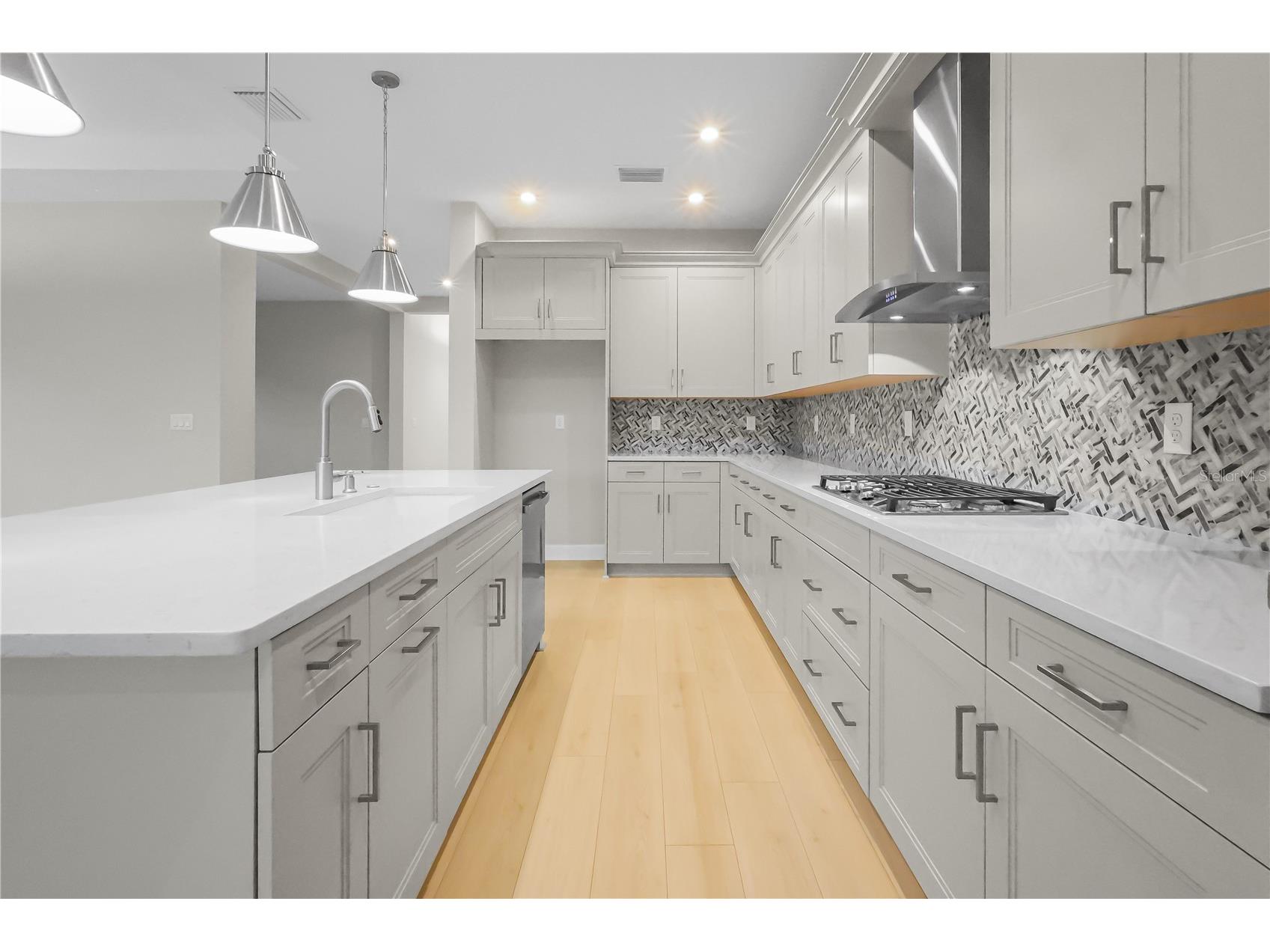 1620 Bellagio Loop Tavares FL 32778 - LAKE HARRIS W7887478 image7