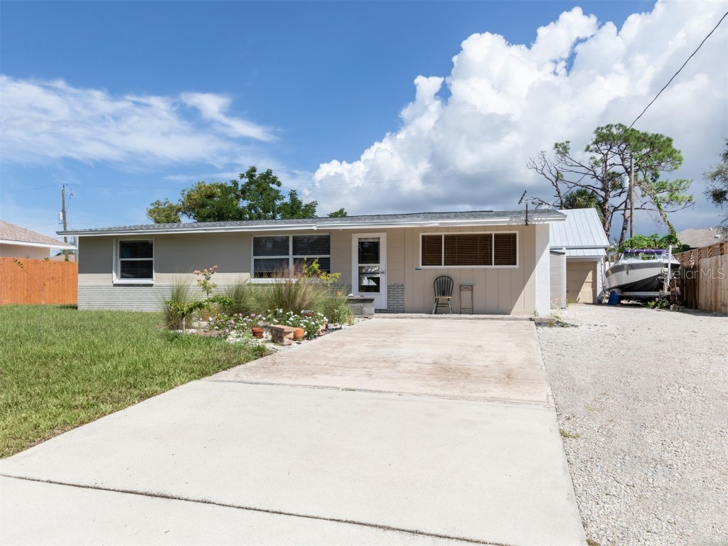 1620 Lakeview Place Englewood FL 34223 N6128510 image1
