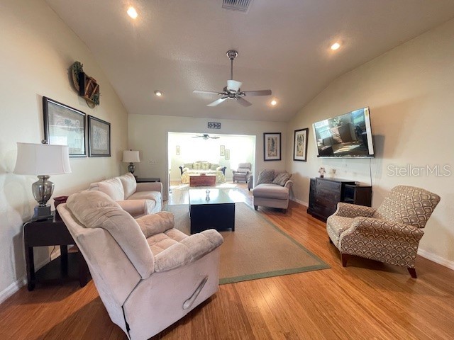 1620 Lynchburg Loop The Villages FL 32162 OM722050 image3