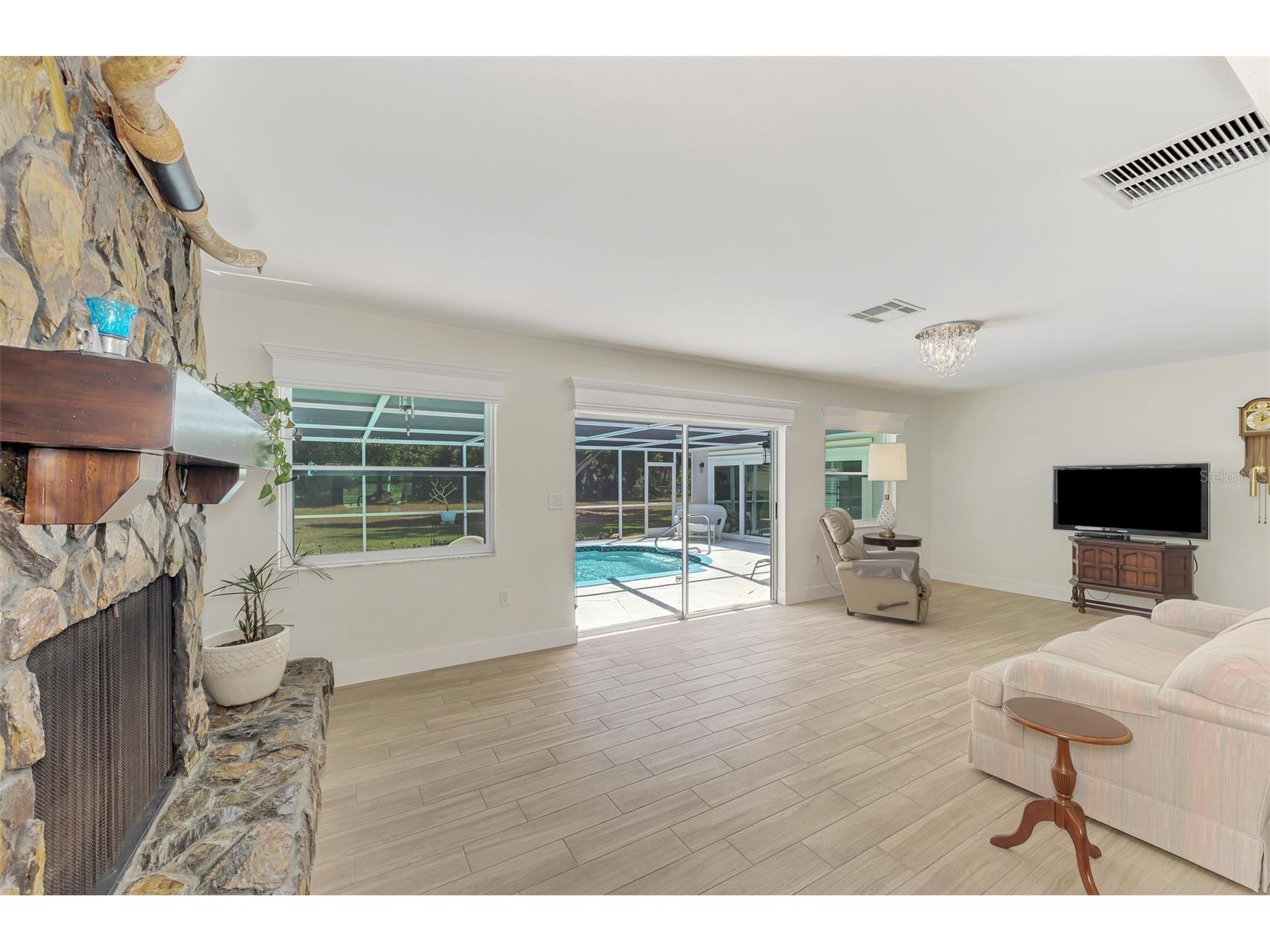 1620 Mission Valley Boulevard Nokomis FL 34275 A4687984 image14