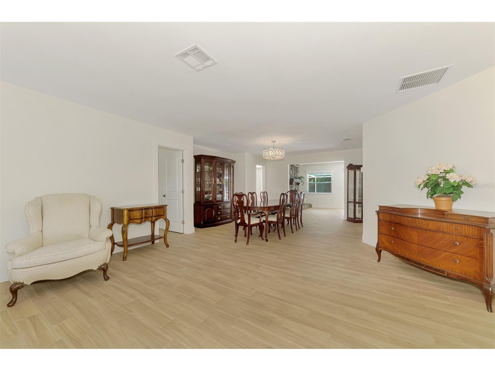 1620 Mission Valley Boulevard Nokomis FL 34275 A4687984 image8