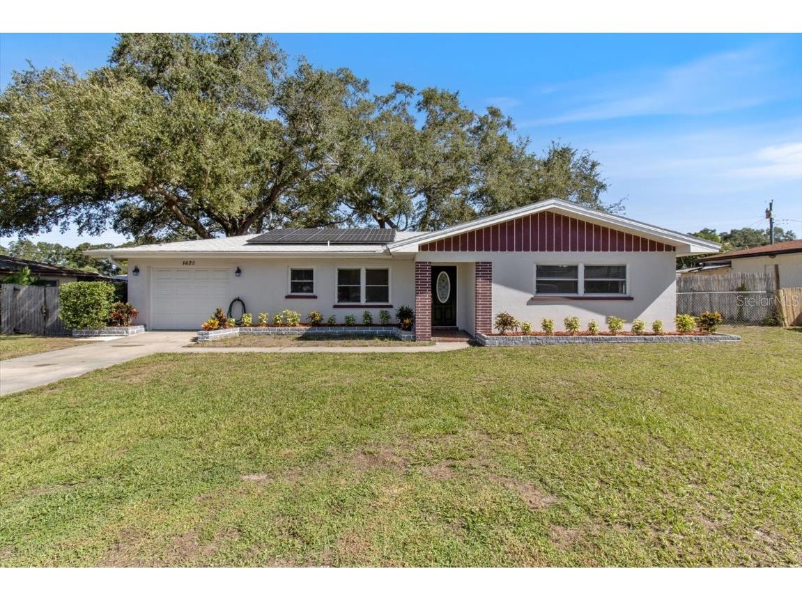 1620 Sunset Point Road Clearwater FL 33755 G5072911 image1