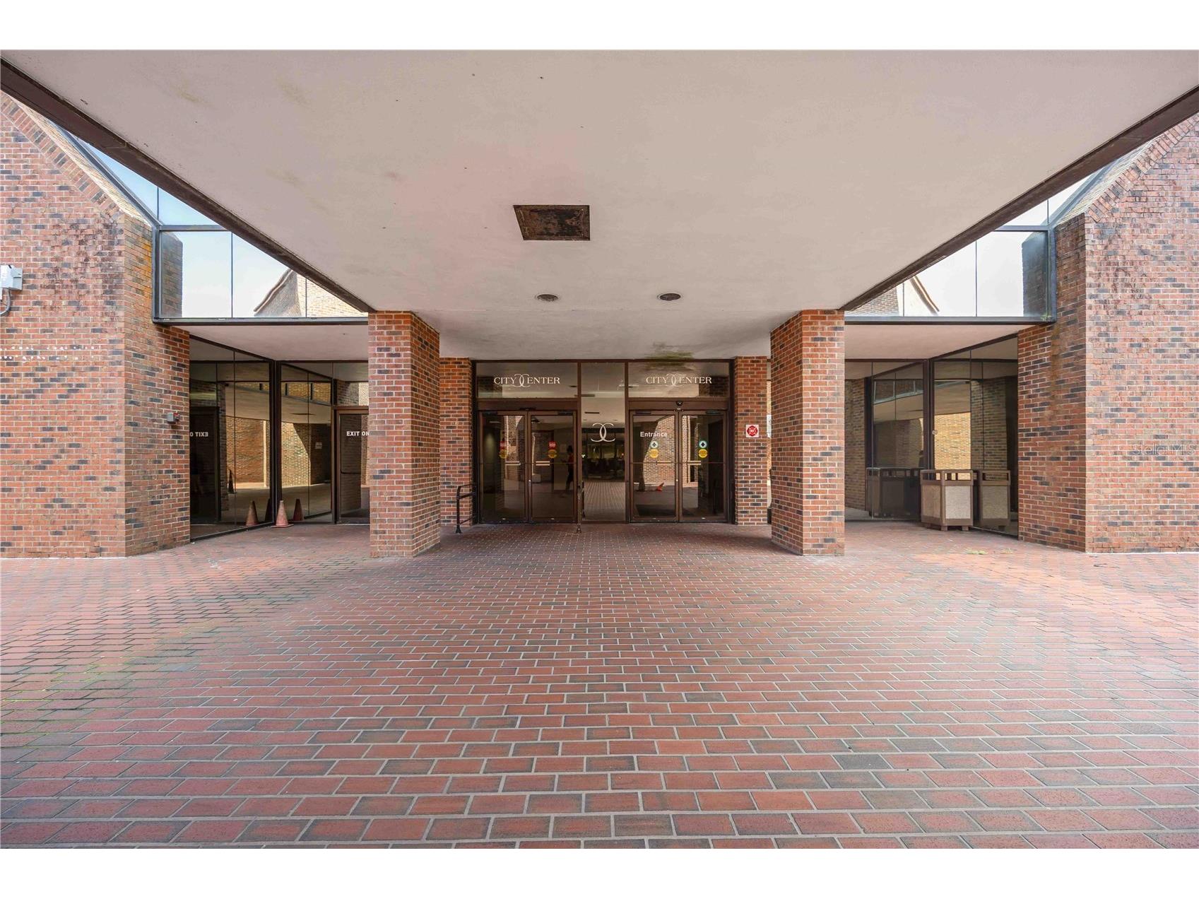 1620 Tamiami Trail Port Charlotte FL 33948 A4678188 image3