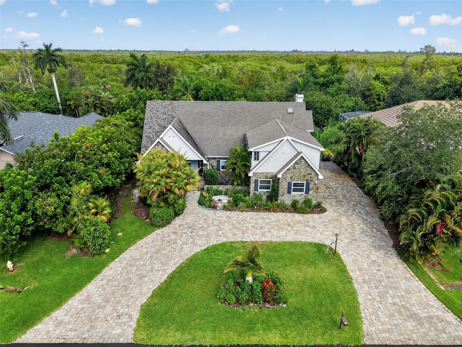 16200 Forest Oaks Drive Fort Myers FL 33908 TB8518467 image1