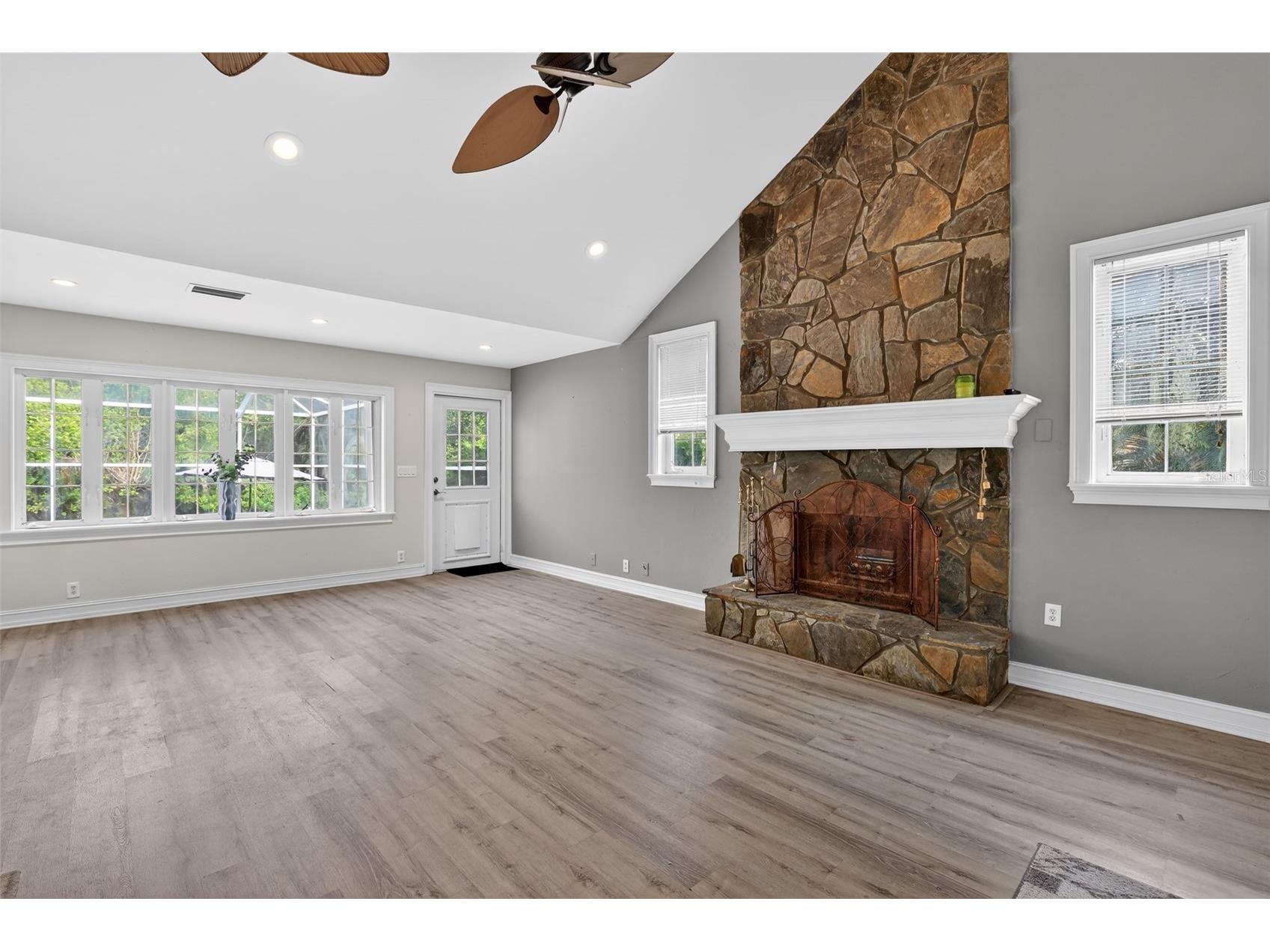 16200 Forest Oaks Drive Fort Myers FL 33908 TB8518467 image21