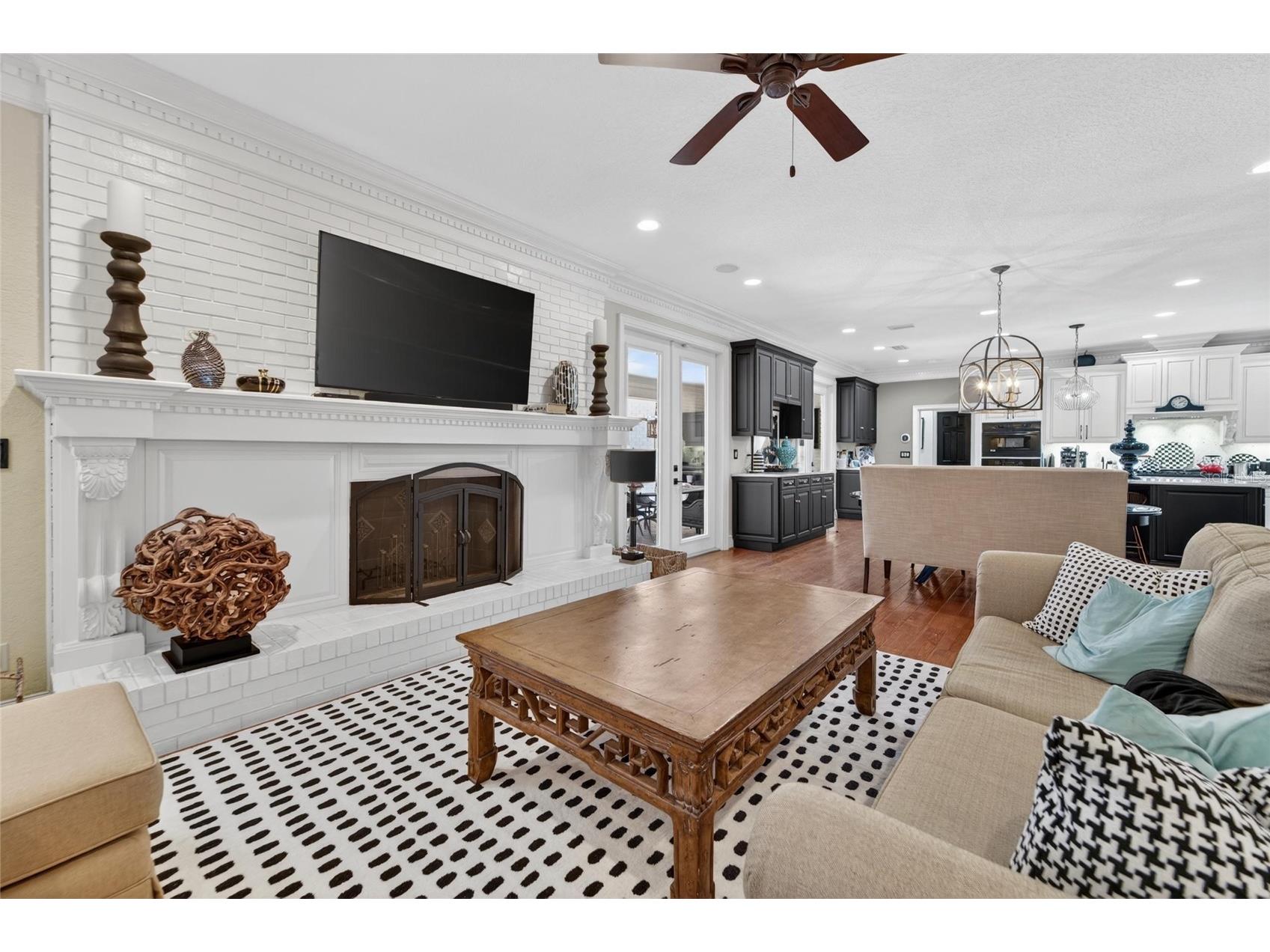 16203 Avila Boulevard Tampa FL 33613 TB8506067 image21