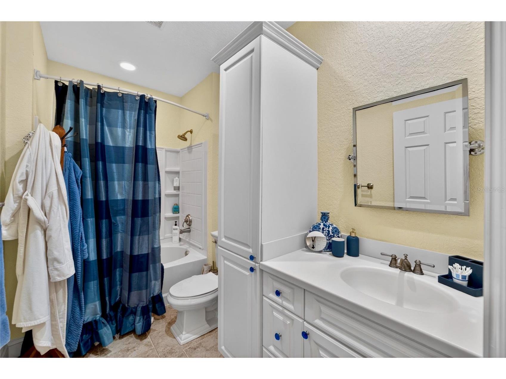 16203 Avila Boulevard Tampa FL 33613 TB8506067 image32