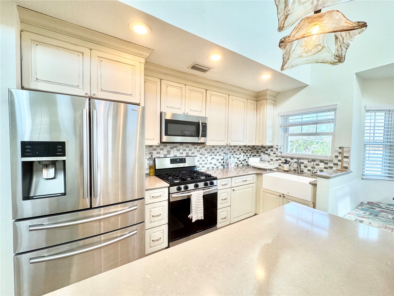 16204 3rd Street E Redington Beach FL 33708 TB8373963 image12