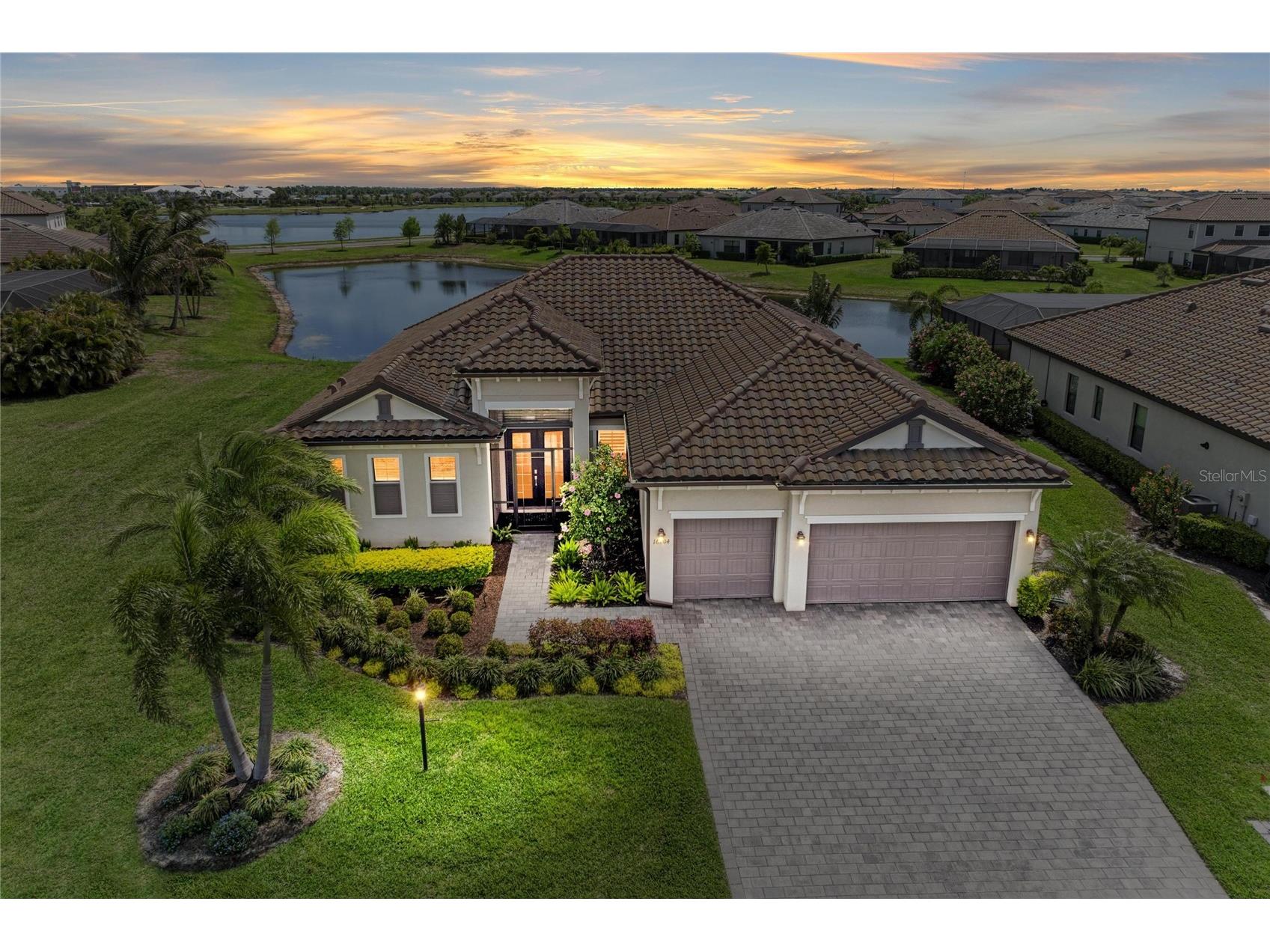 16204 Tradewind Terrace Lakewood Ranch FL 34211 A4690448 image1