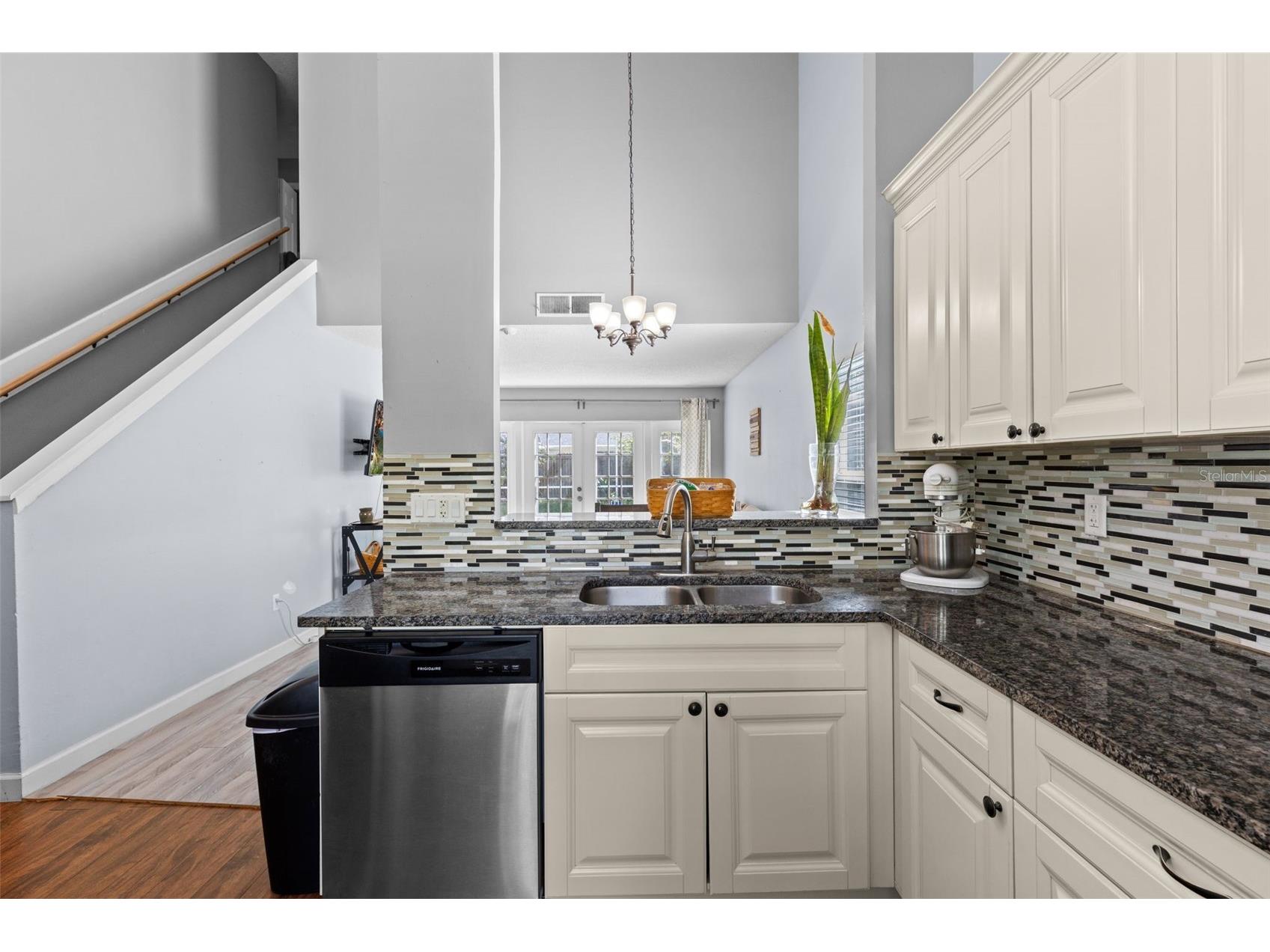 16205 Copperfield Drive Tampa FL 33618 TB8514606 image13