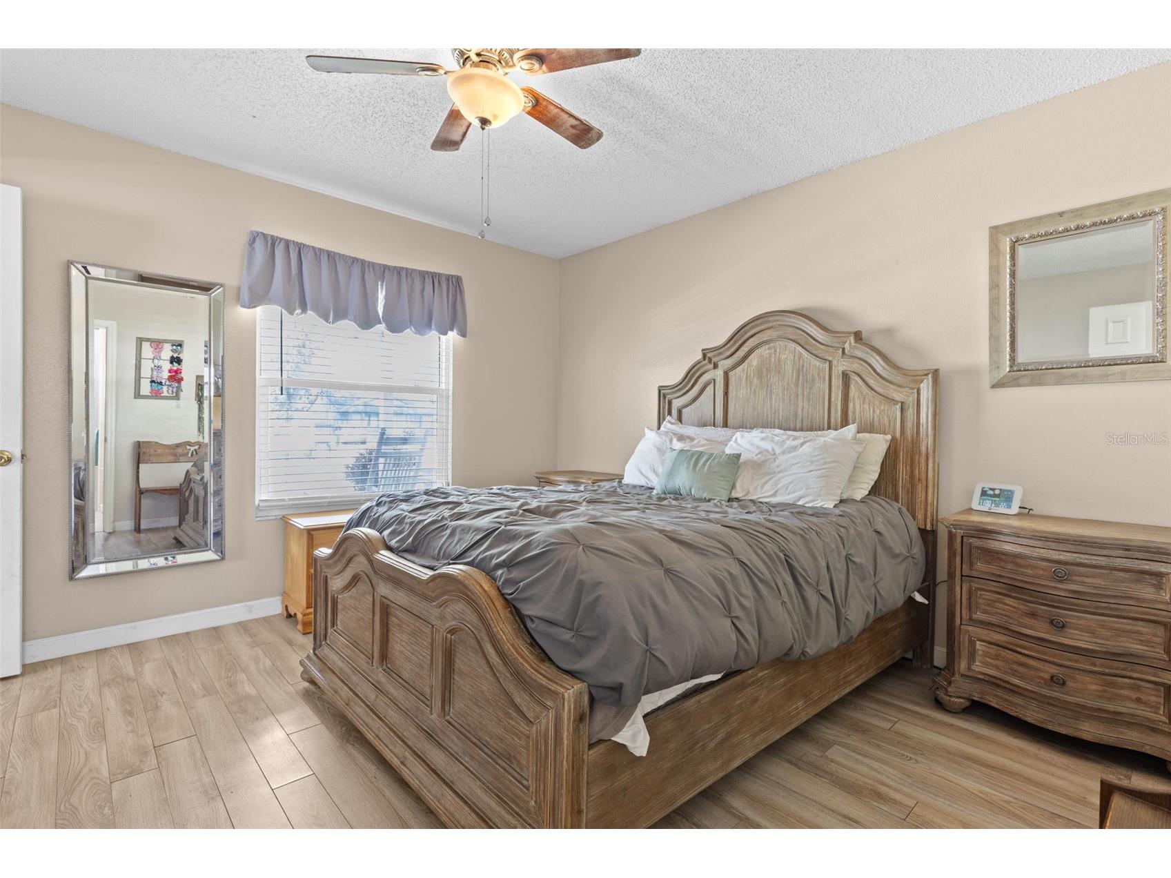 16205 Copperfield Drive Tampa FL 33618 TB8514606 image17