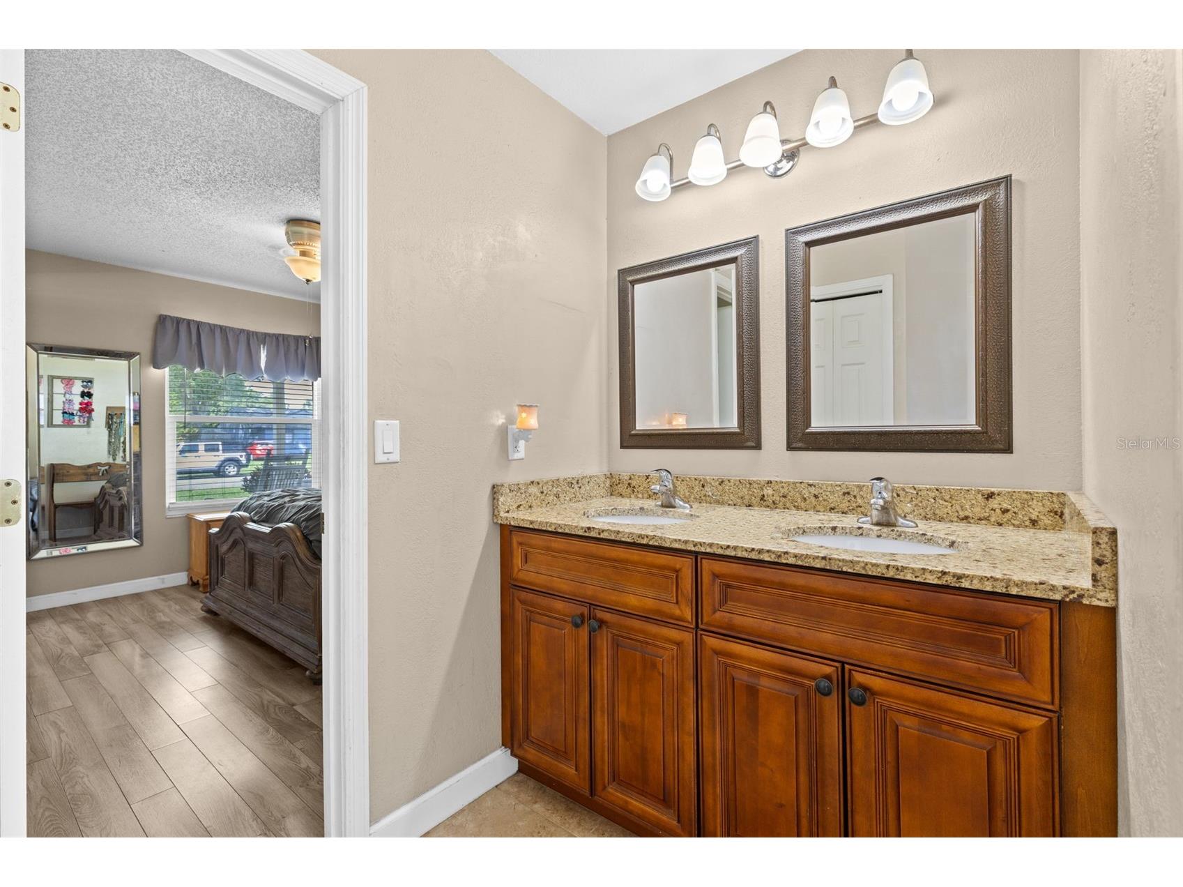 16205 Copperfield Drive Tampa FL 33618 TB8514606 image20