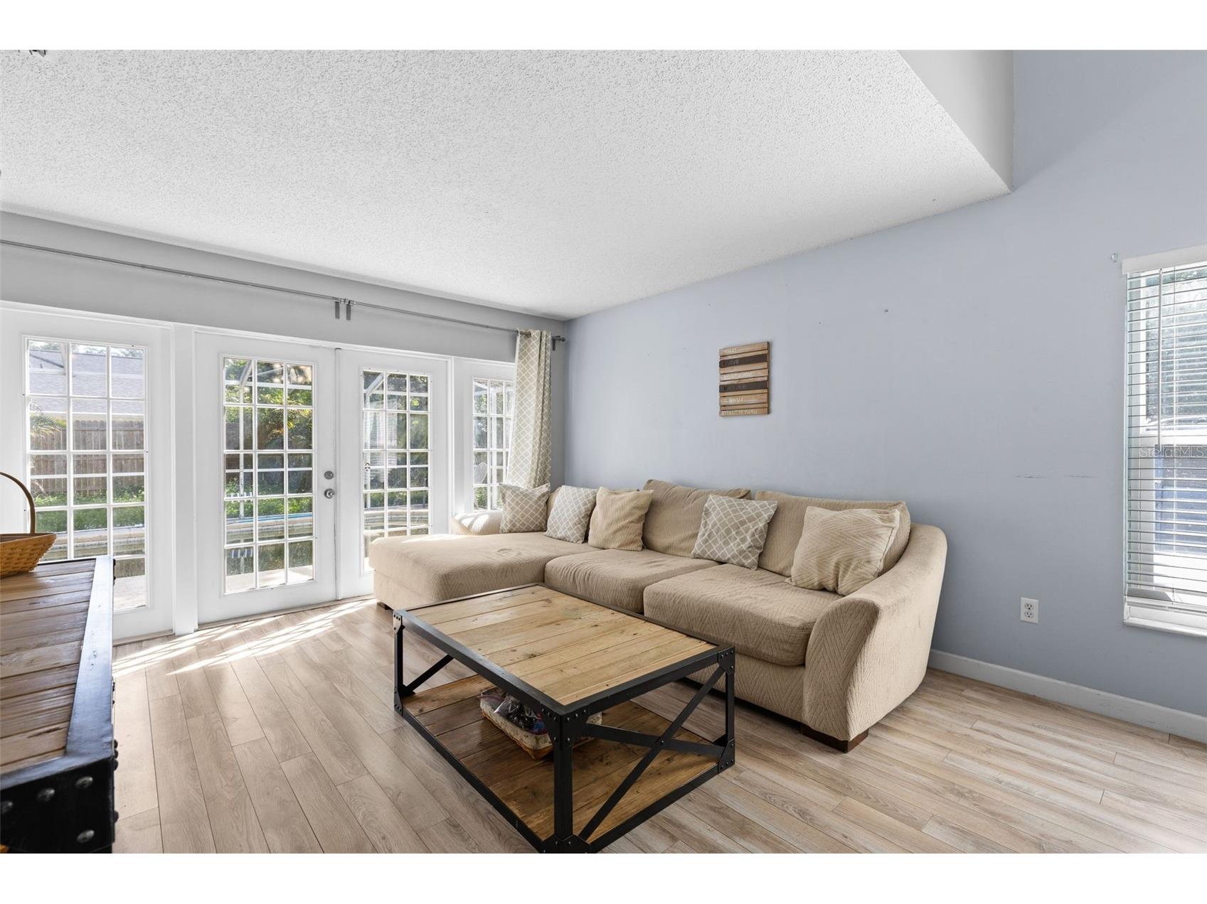16205 Copperfield Drive Tampa FL 33618 TB8514606 image8
