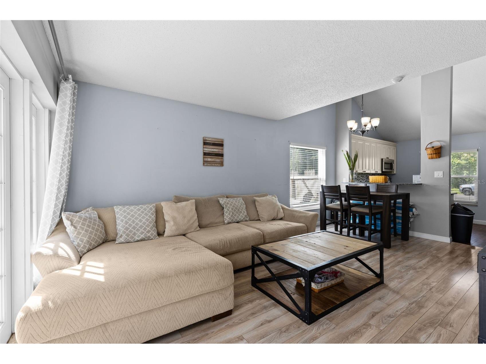 16205 Copperfield Drive Tampa FL 33618 TB8514606 image9