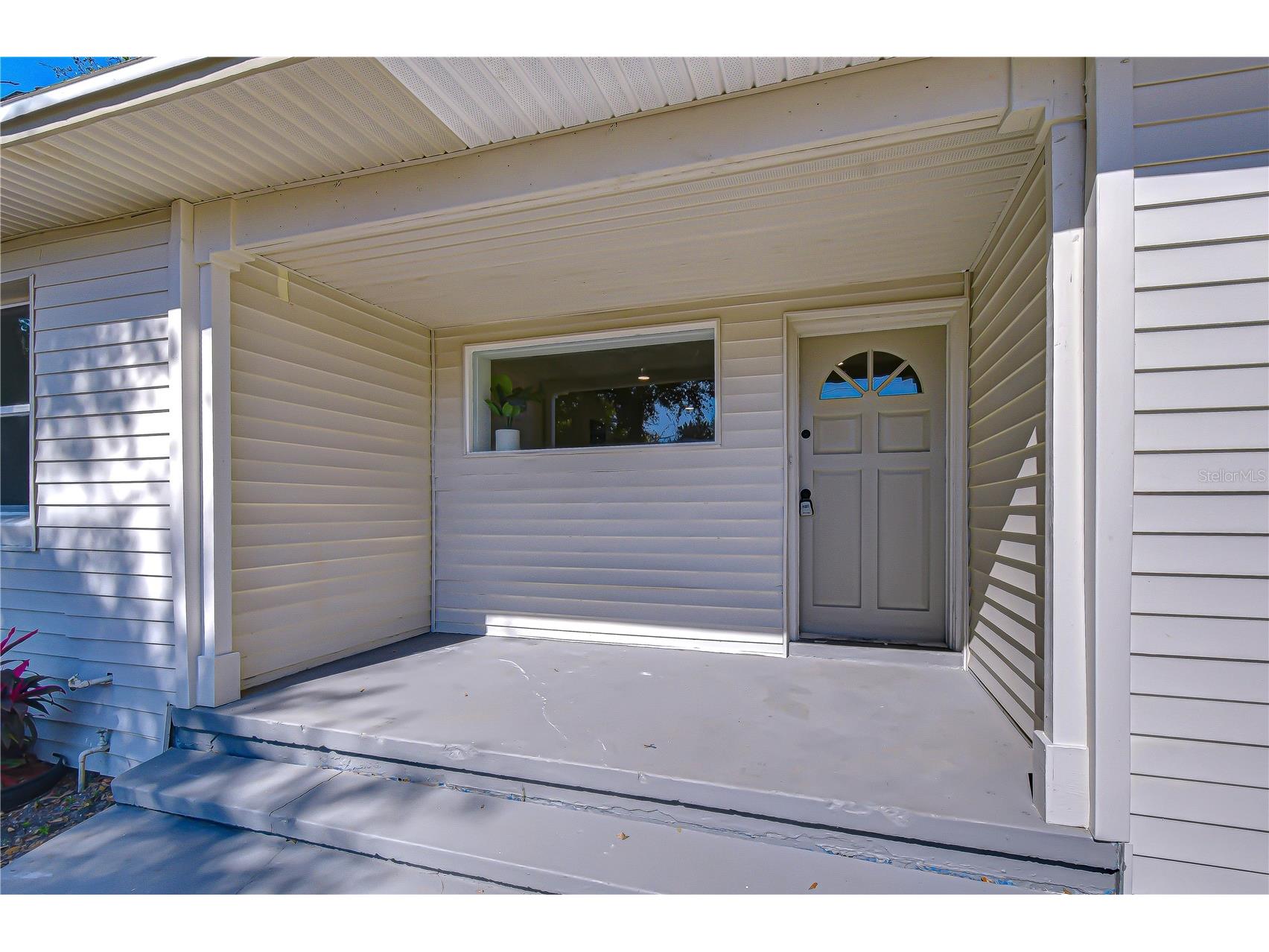 1621 25th Avenue S Saint Petersburg FL 33712 TB8468852 image2