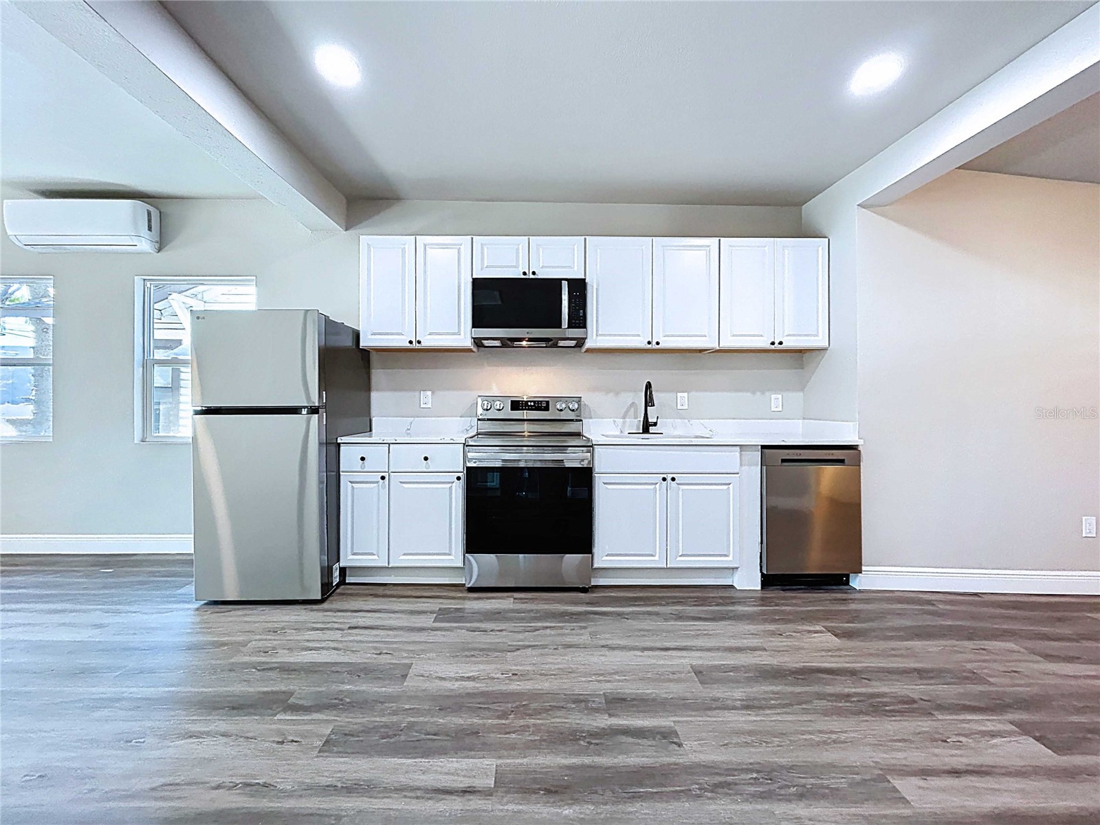 1621 7th Avenue N Saint Petersburg FL 33713 TB8462071 image17