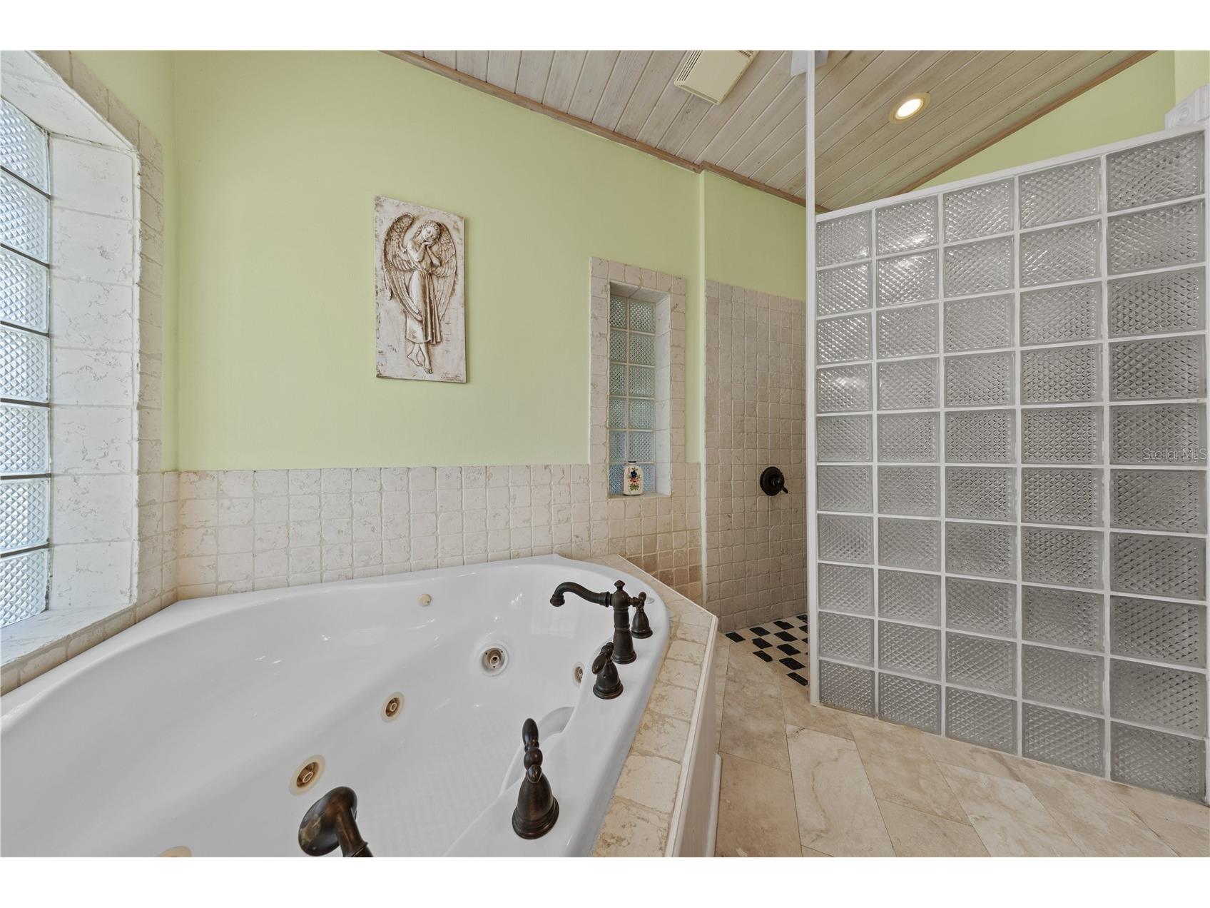 1621 Barr Oviedo FL 32765 O6392815 image29
