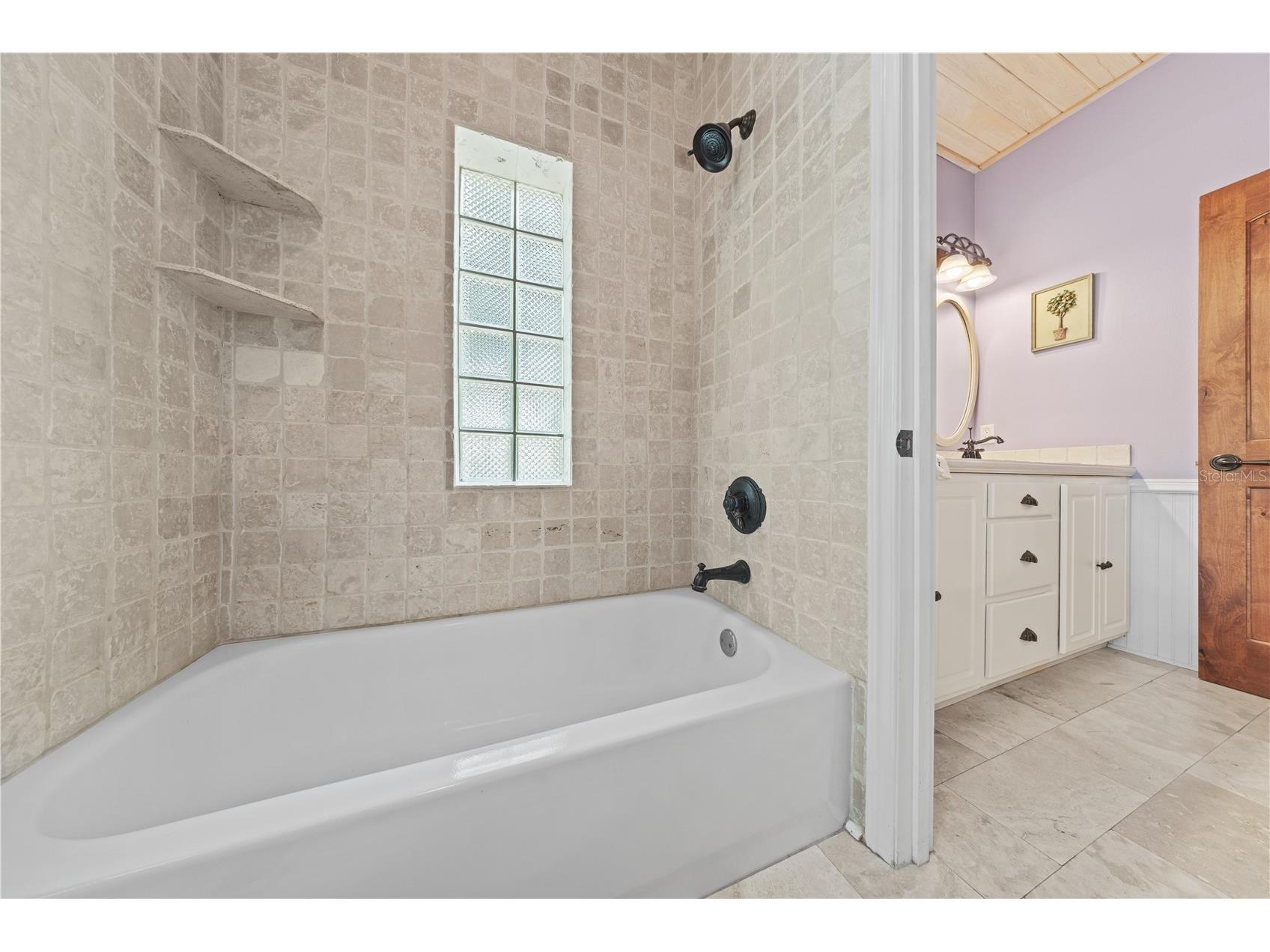 1621 Barr Oviedo FL 32765 O6392815 image36