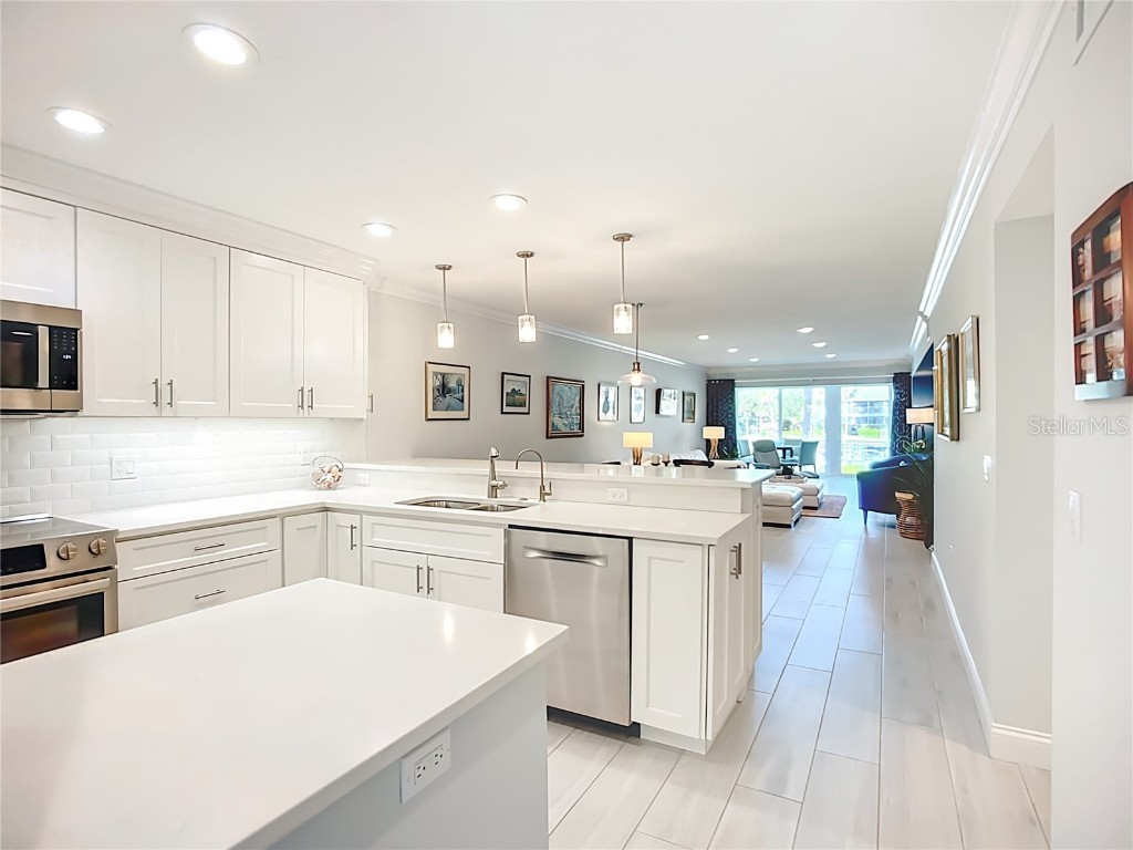 1621 Boathouse Circle #HA124 Sarasota FL 34231 A4673734 image3