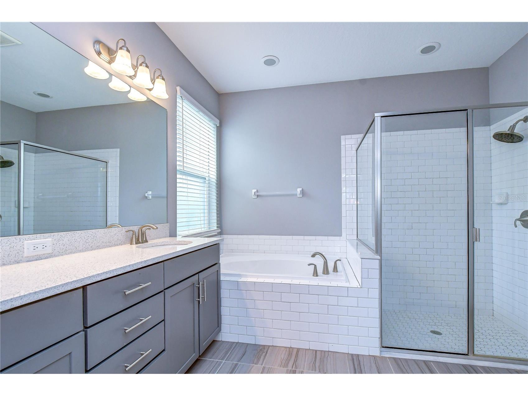 1621 Leaf Flower Lane Lutz FL 33558 TB8530238 image40