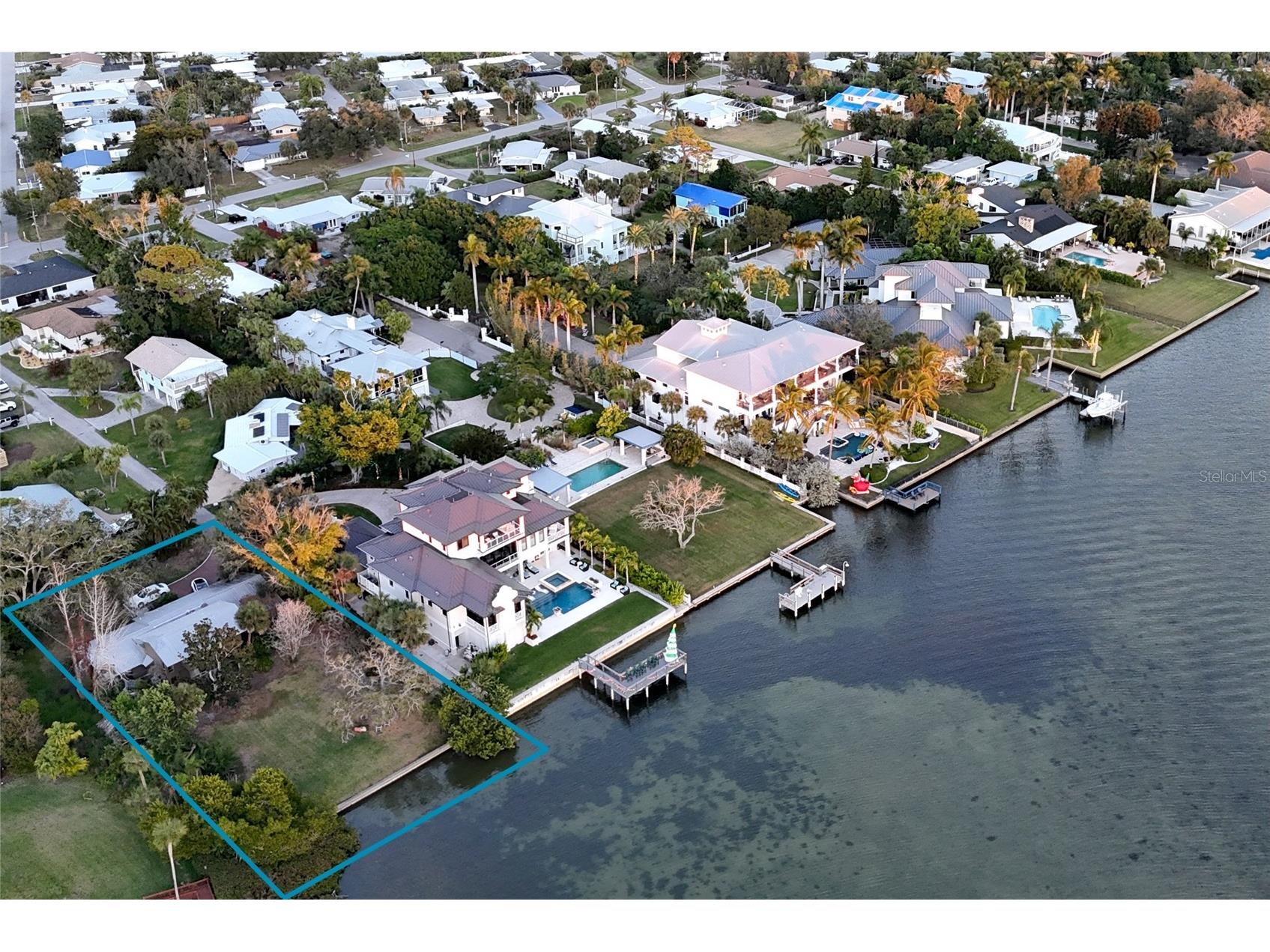 1621 Memory Lane Sarasota FL 34231 - LITTLE SARASOTA BAY A4677041 image4