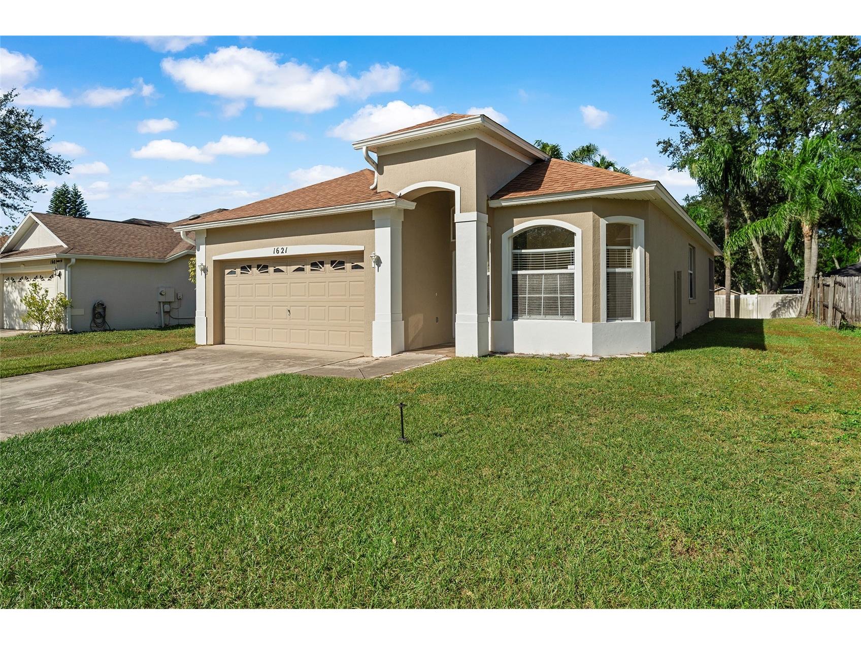 1621 Mountclair Court Mount Dora FL 32757 TB8447794 image1