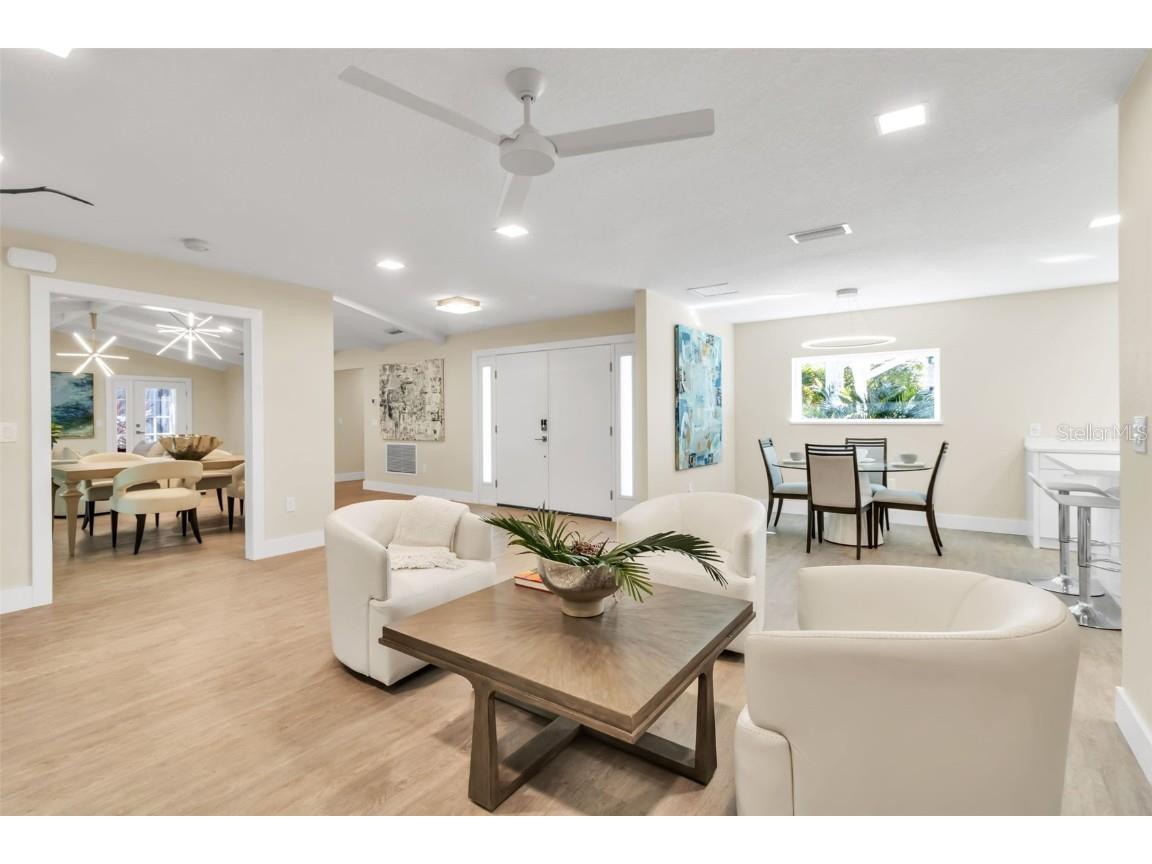 1621 Pine Bay Drive Sarasota FL 34231 A4663412 image10