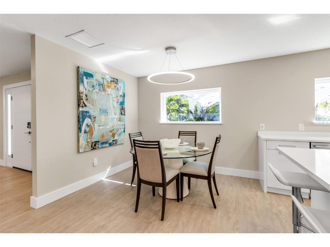 1621 Pine Bay Drive Sarasota FL 34231 A4663412 image11