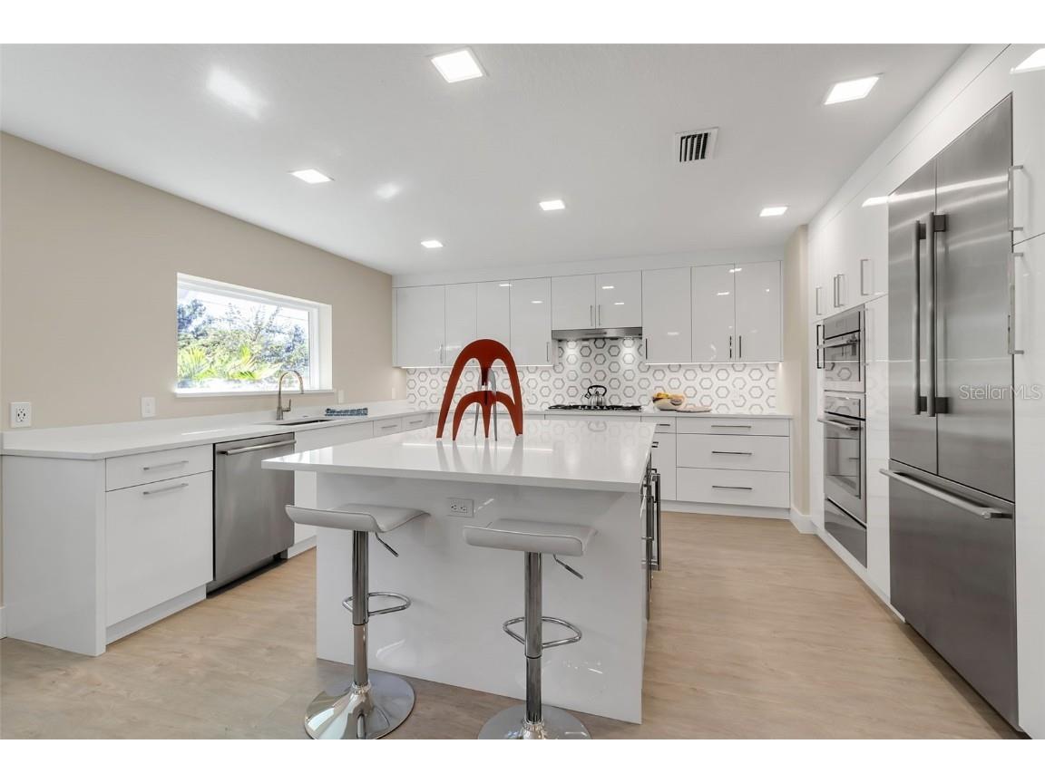 1621 Pine Bay Drive Sarasota FL 34231 A4663412 image13