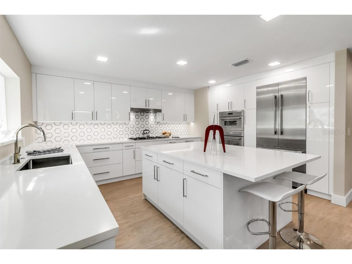 1621 Pine Bay Drive Sarasota FL 34231 A4663412 image15