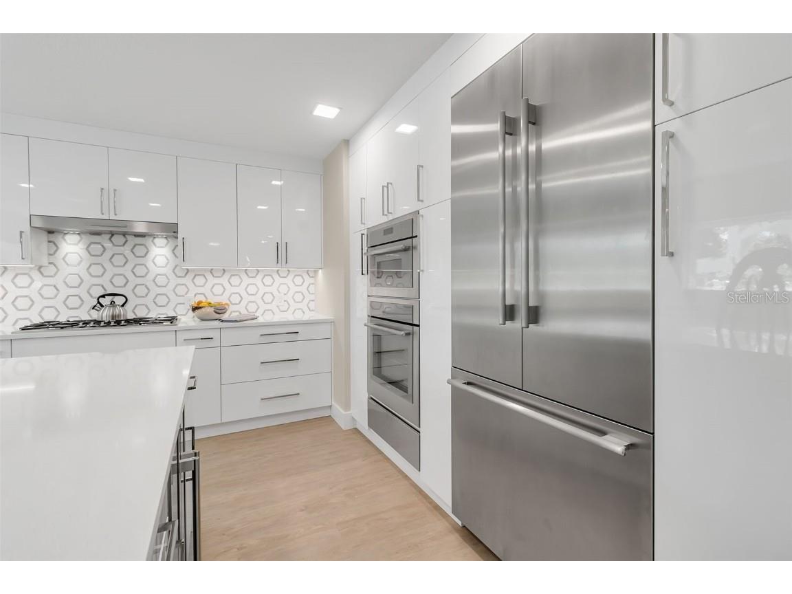 1621 Pine Bay Drive Sarasota FL 34231 A4663412 image17