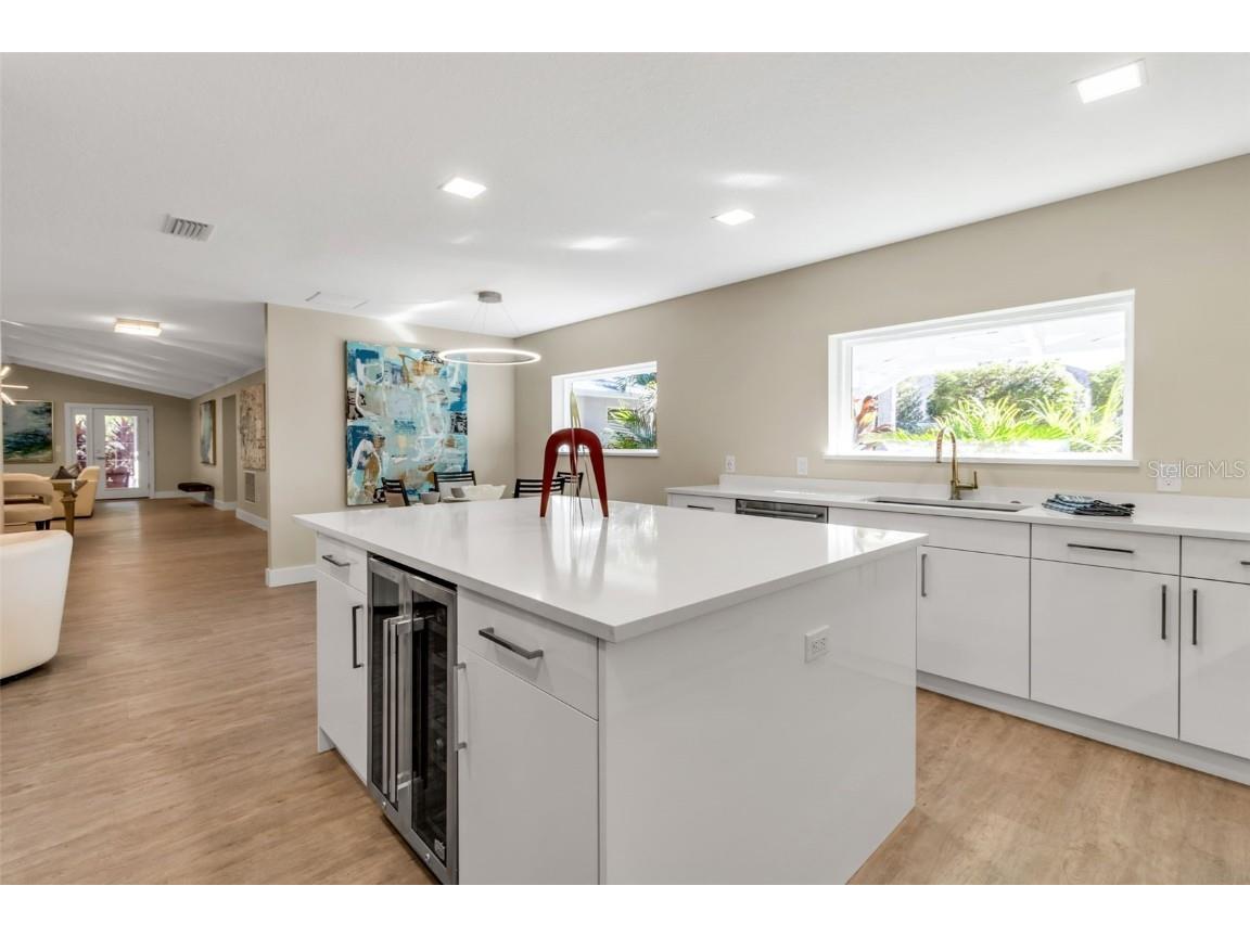 1621 Pine Bay Drive Sarasota FL 34231 A4663412 image19