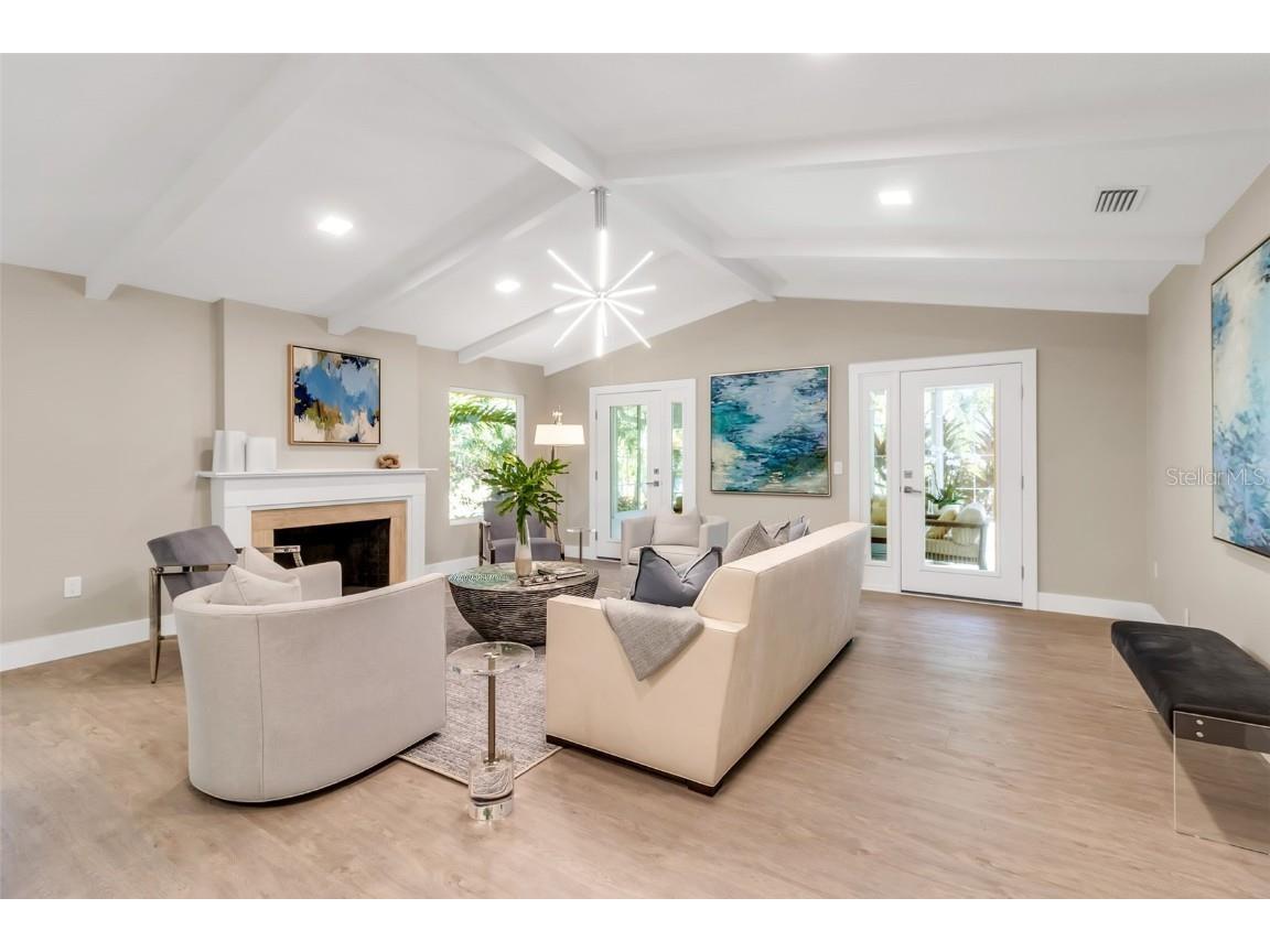 1621 Pine Bay Drive Sarasota FL 34231 A4663412 image25